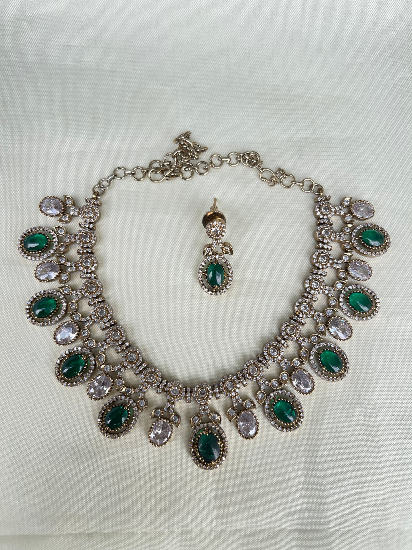 Green zircon neckset with moissanite