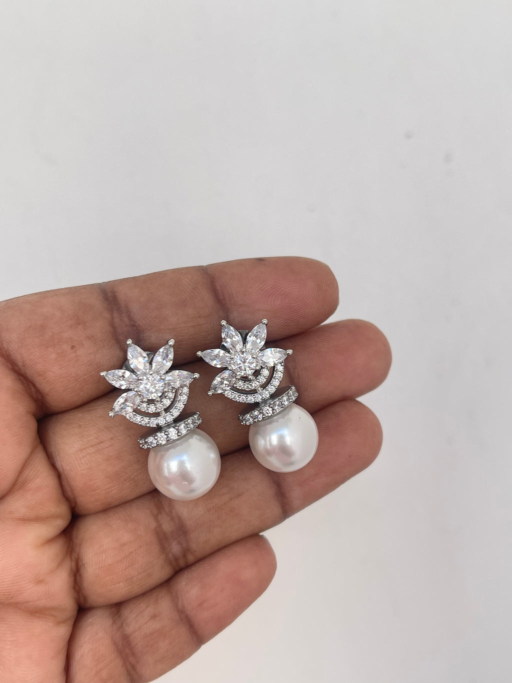Pearl Hanging Earrings