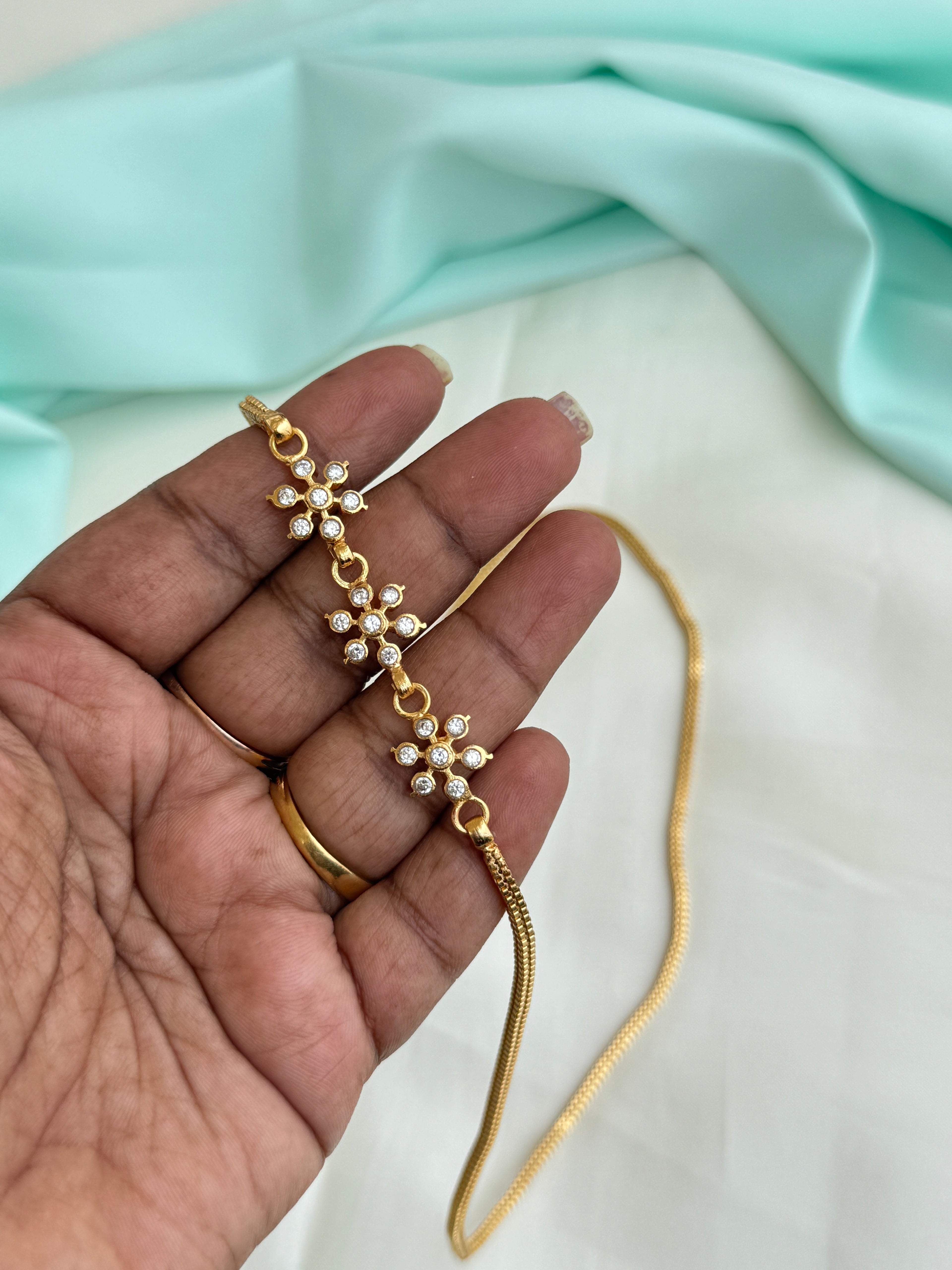 Ph413 panchaloham polished 25inches 3 flowers thali chains