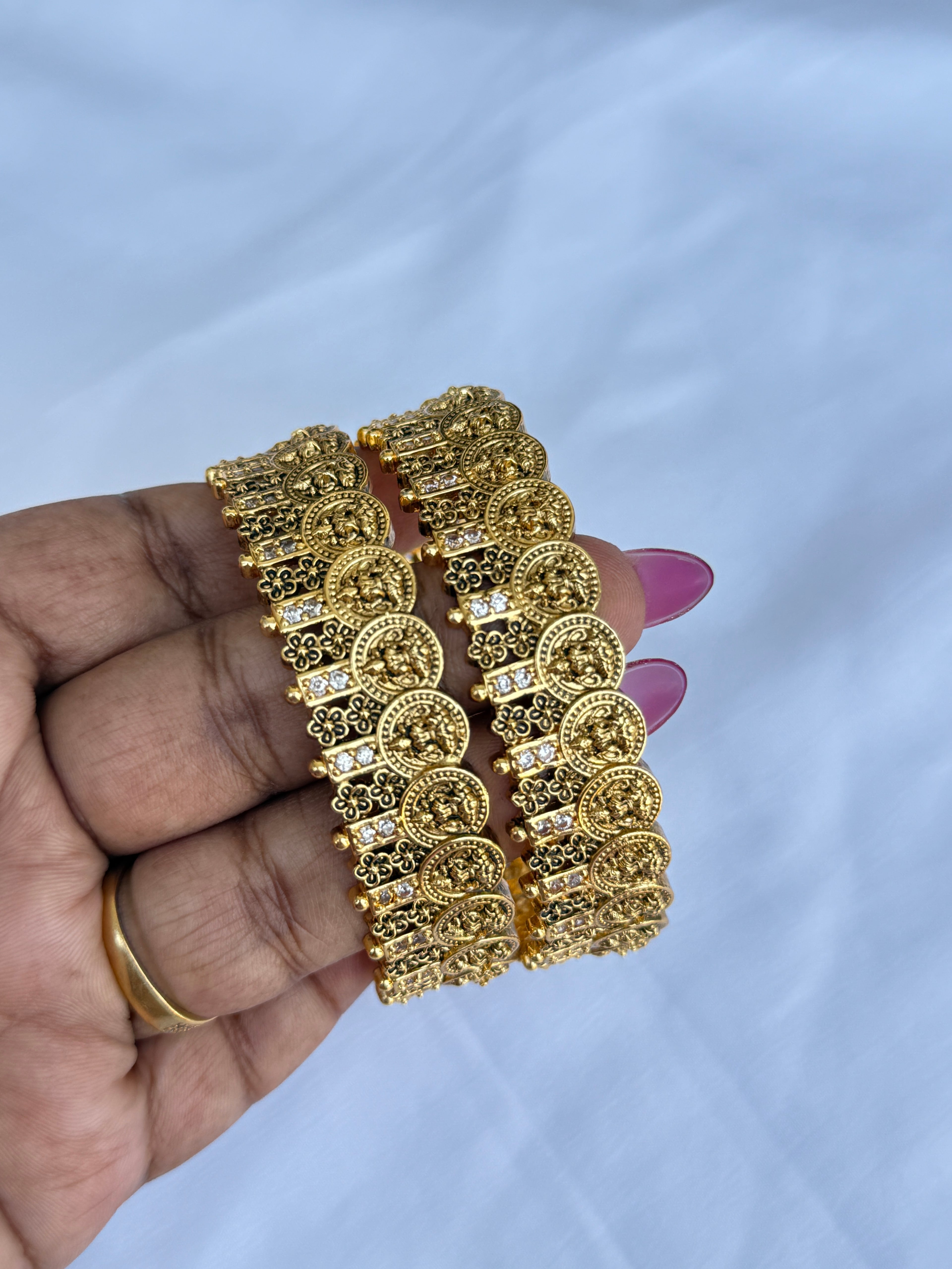 Lakshmi Devi kasu bangles sb100