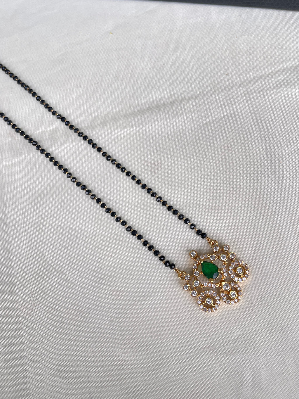 3 circles Single line 18 inches green stone blackbeads bb1617