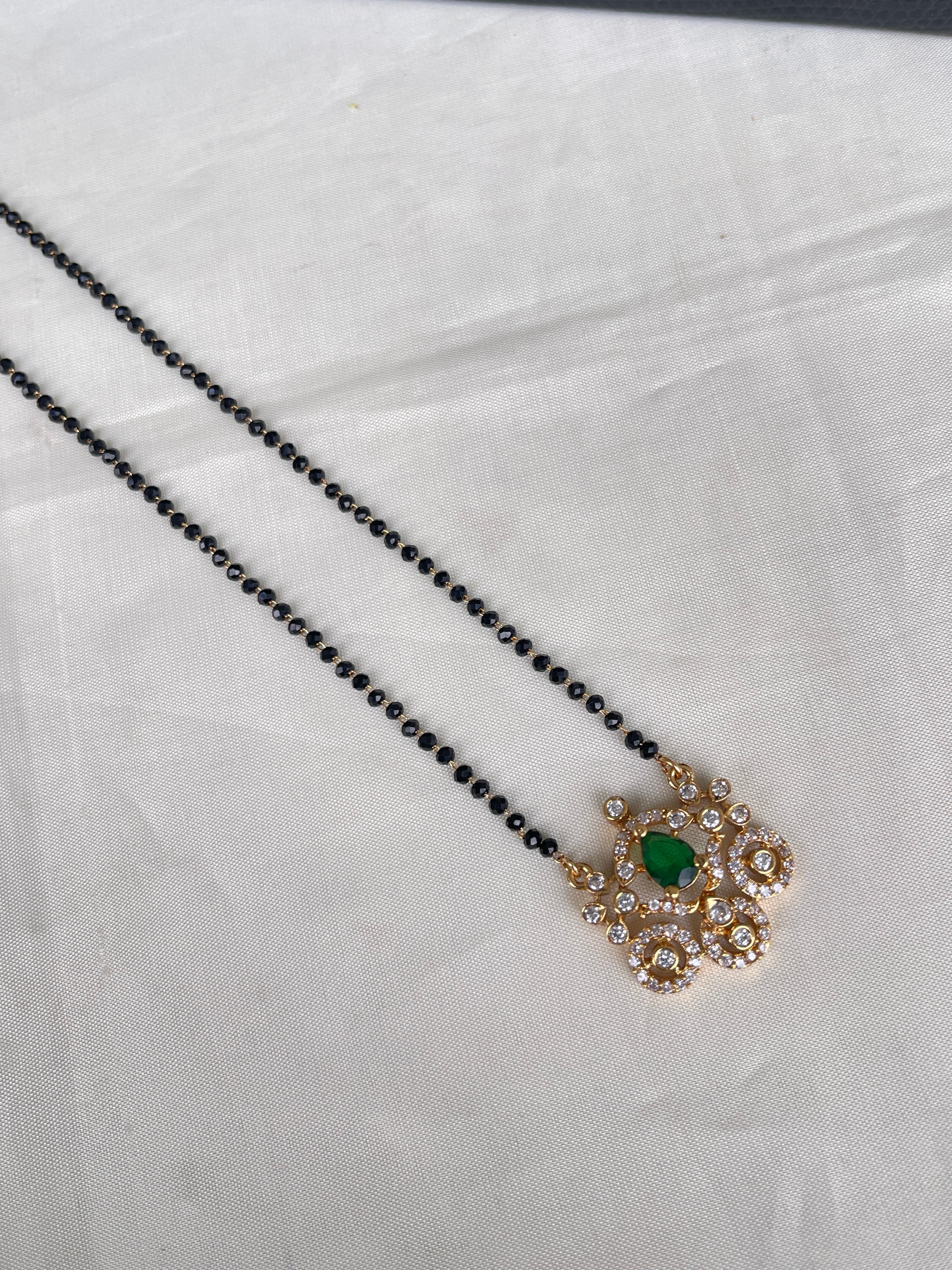 3 circles Single line 18 inches green stone blackbeads bb1617