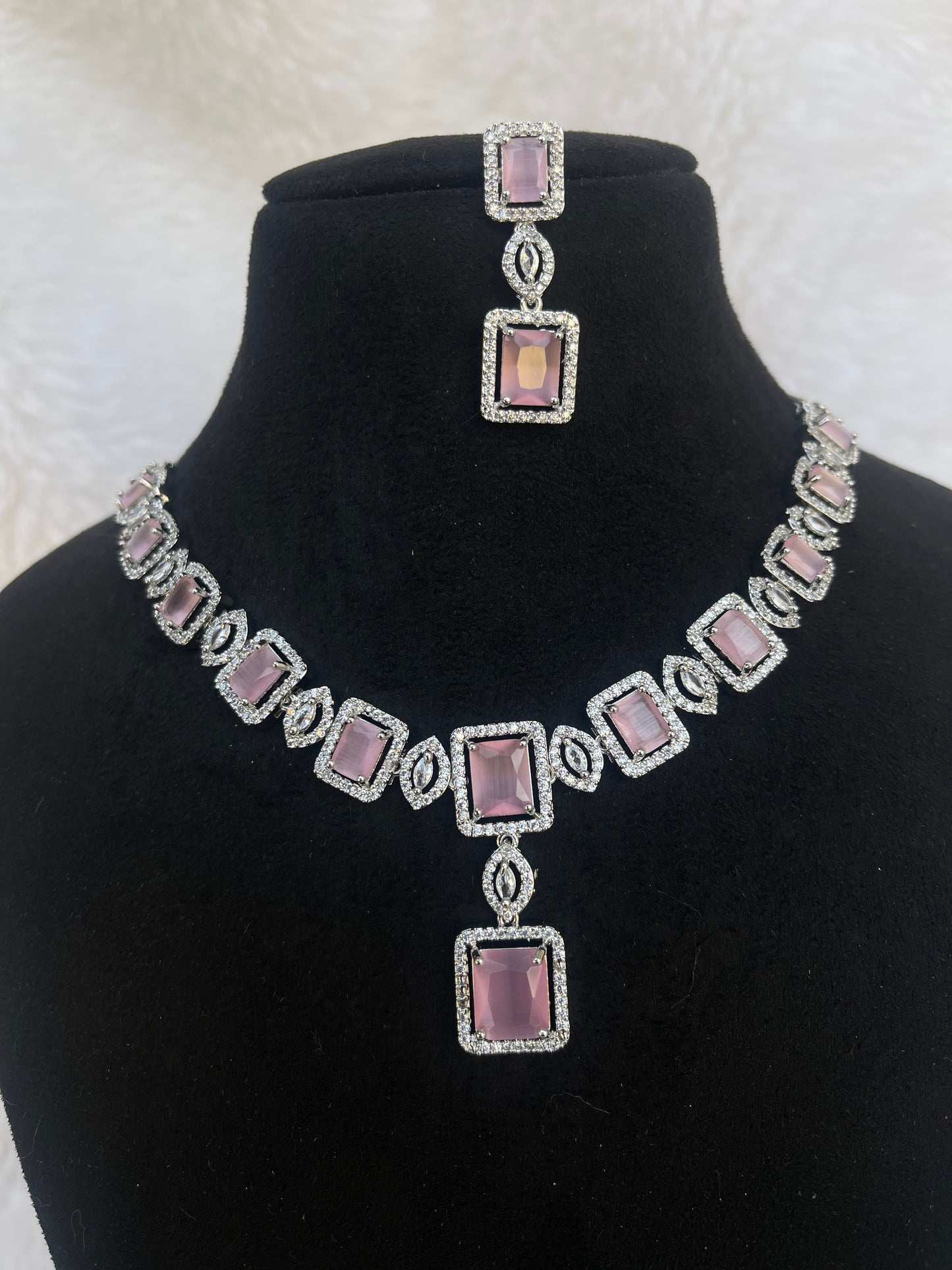 Diamond finish drop neckset in 2 colors and with earrings