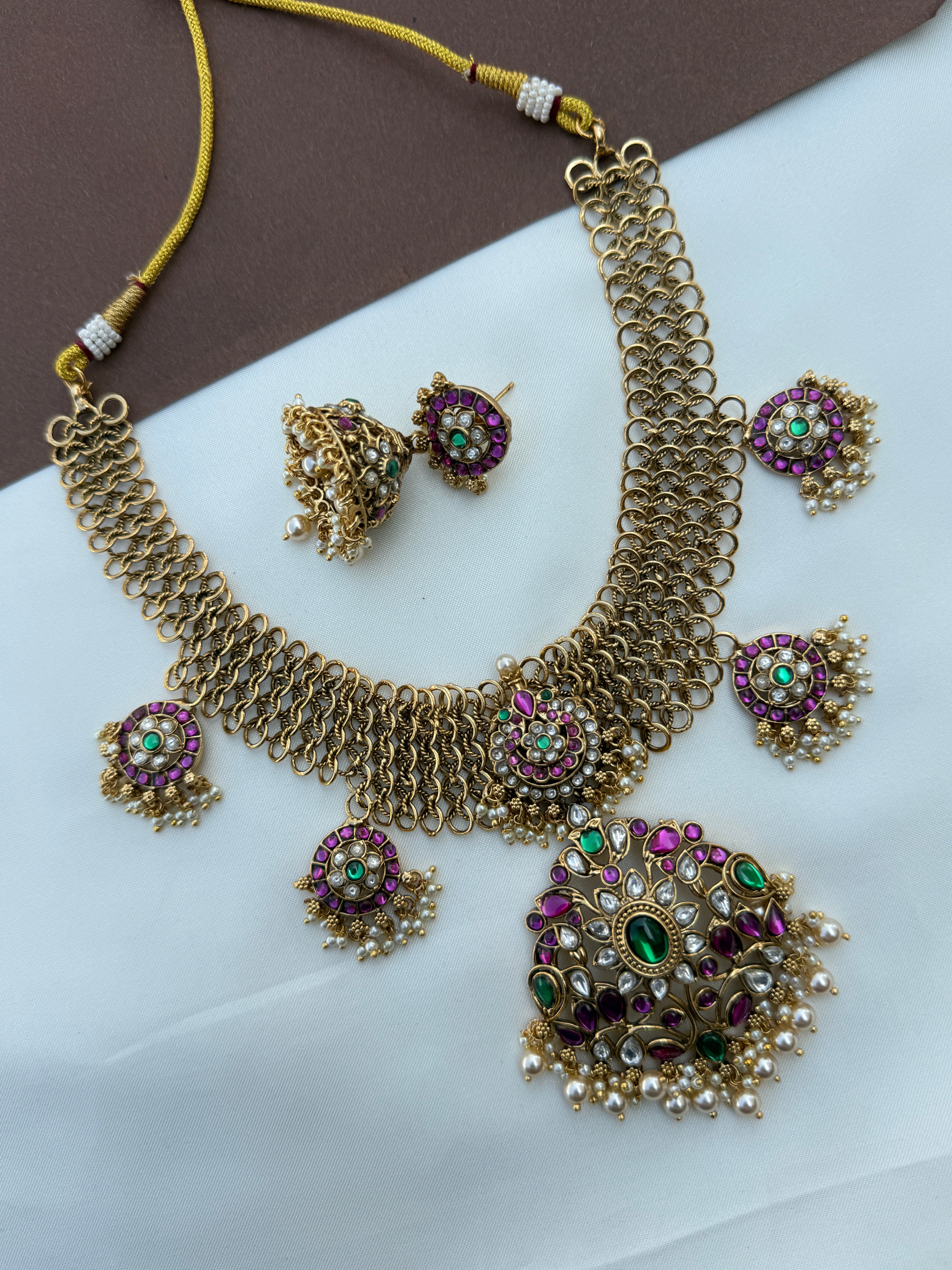 Ns649 nakshi jadau kundan golden loop neckset