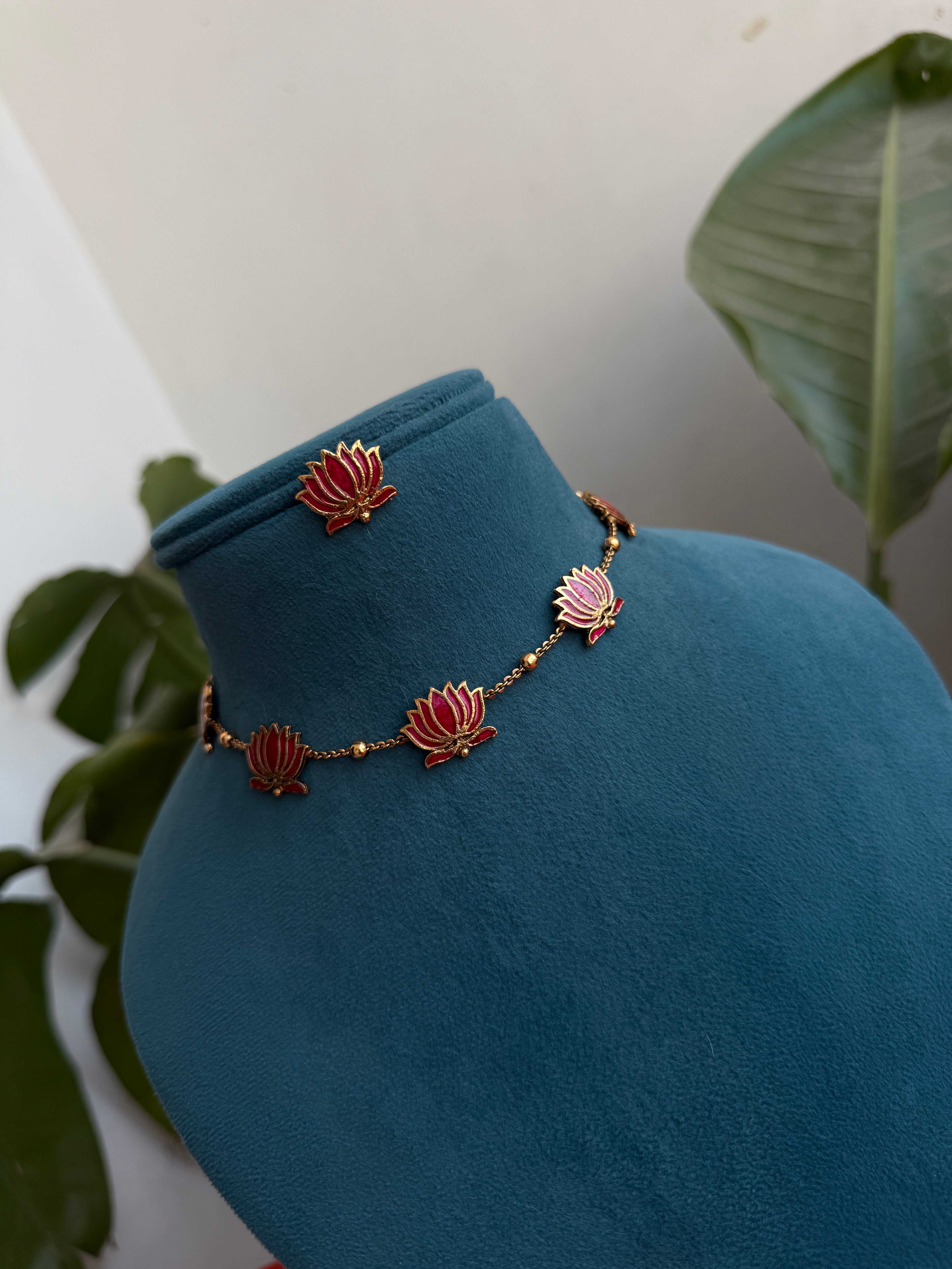 Ns513 lotus budget friendly neckset