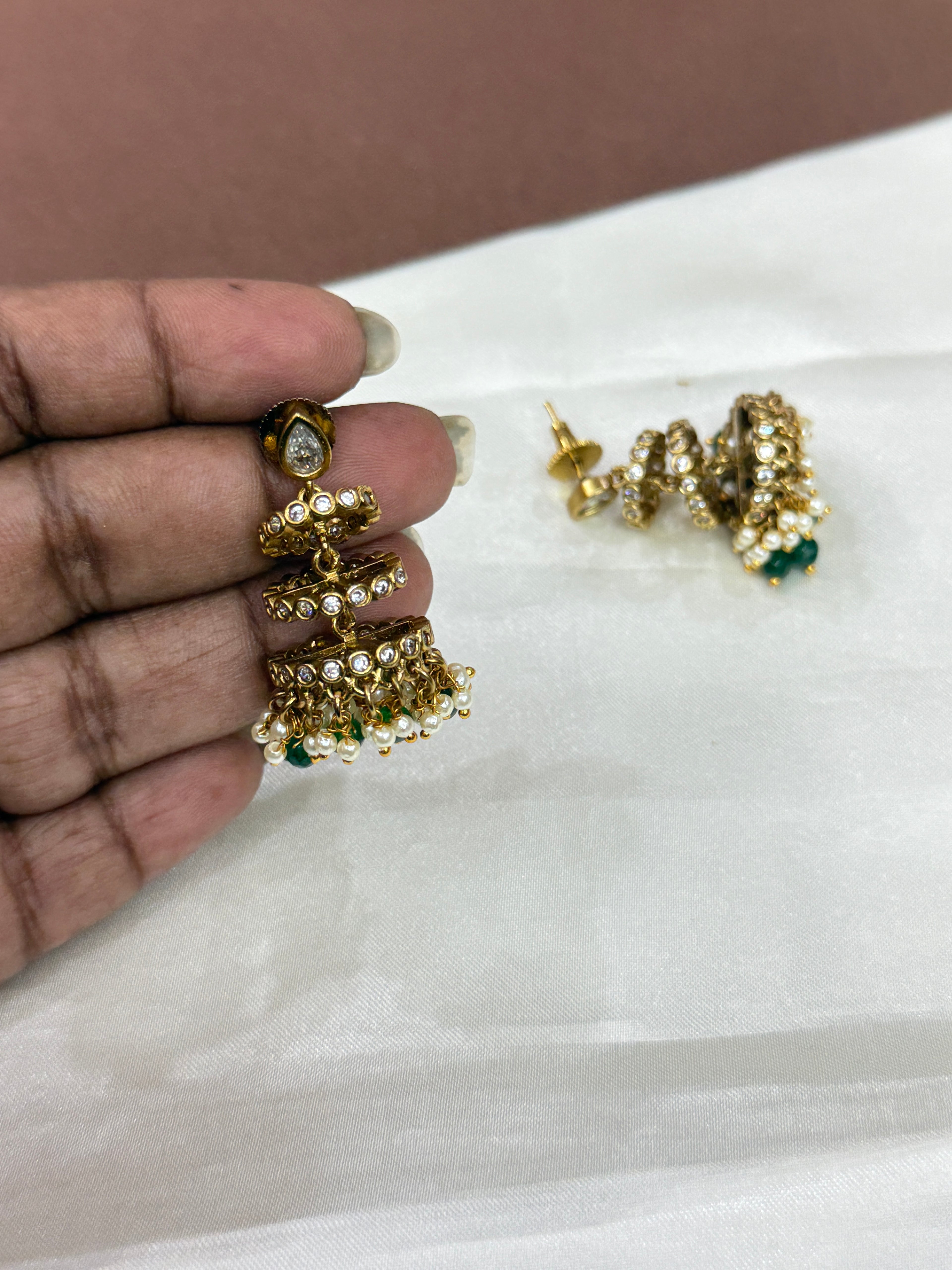 Er111 spiral butta Earrings