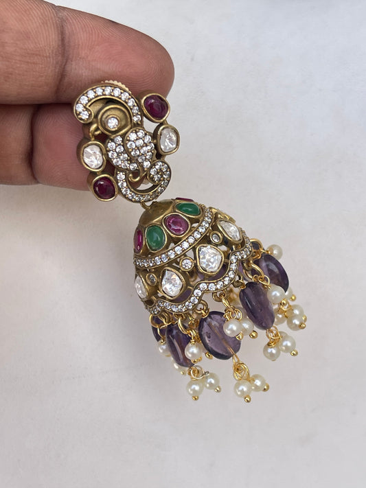 Victorian Butta earrings in Purple