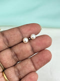 St180 medium Perl stud