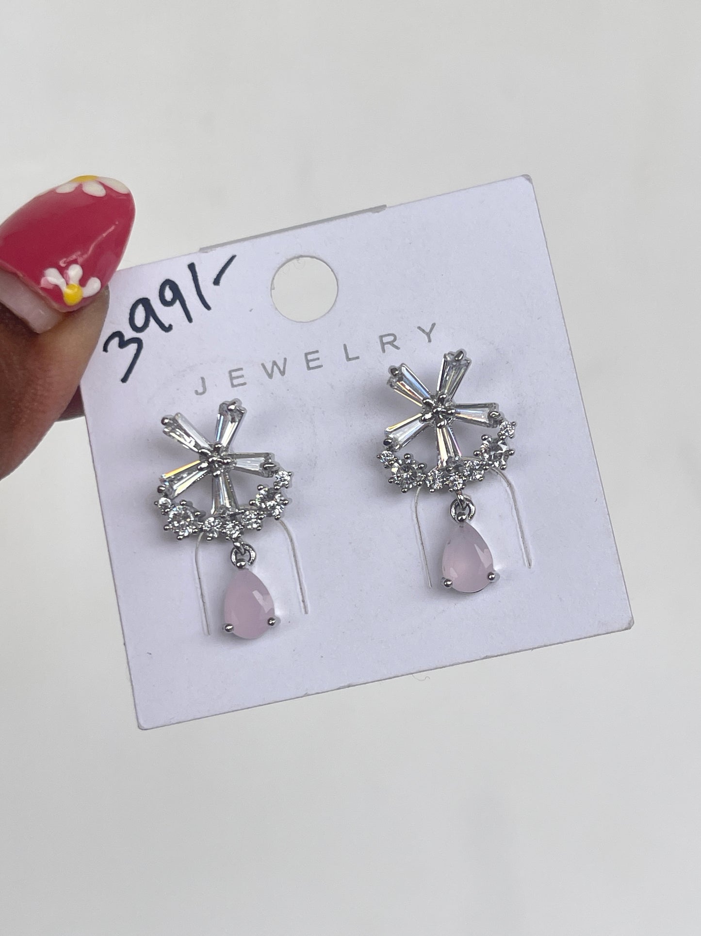 Silver earrings Color won't fade