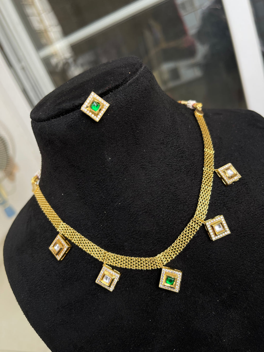 5 square simple neckset ns2004