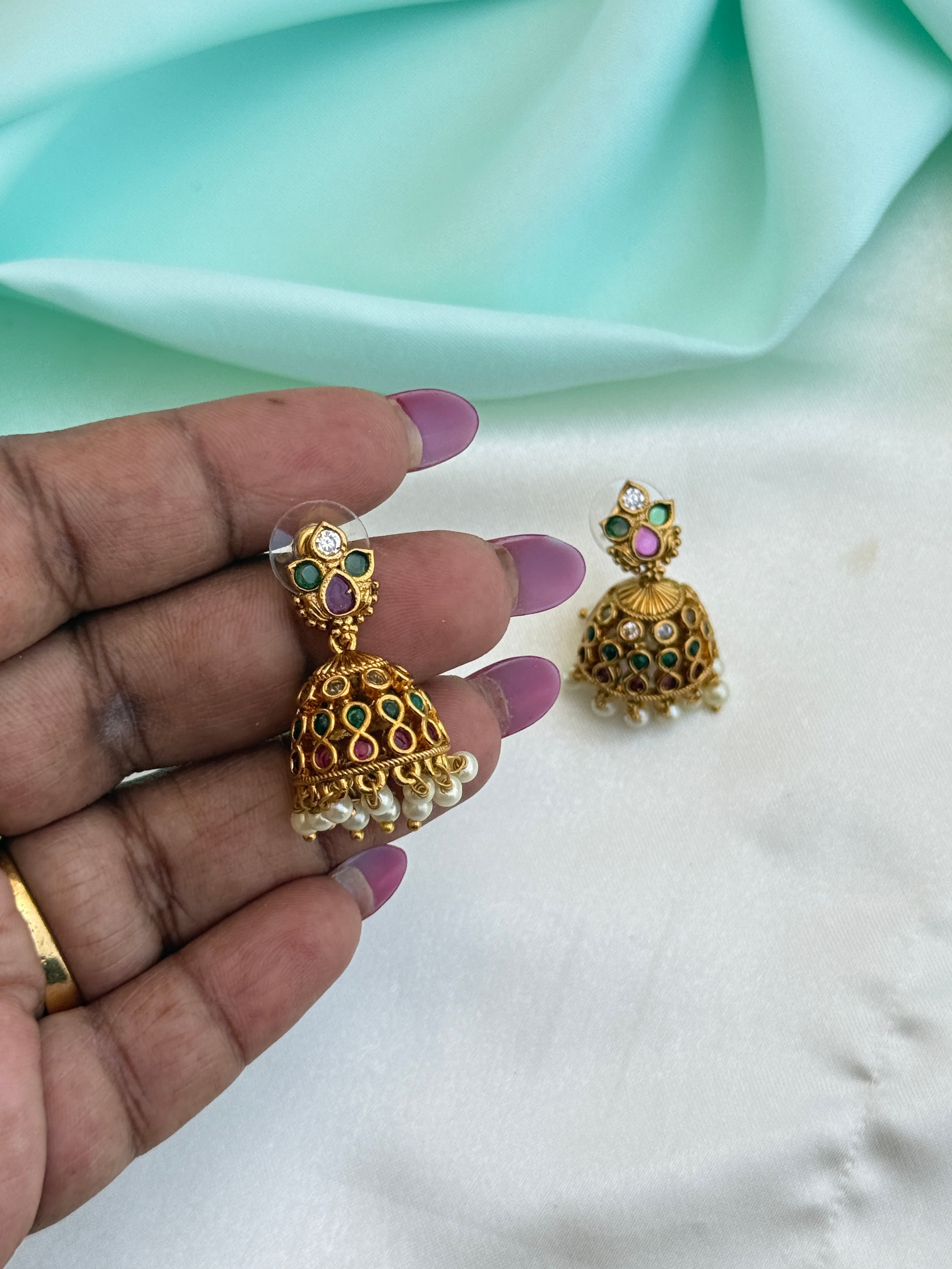 Er251 Kemp small butta earrings suits for kids and adults