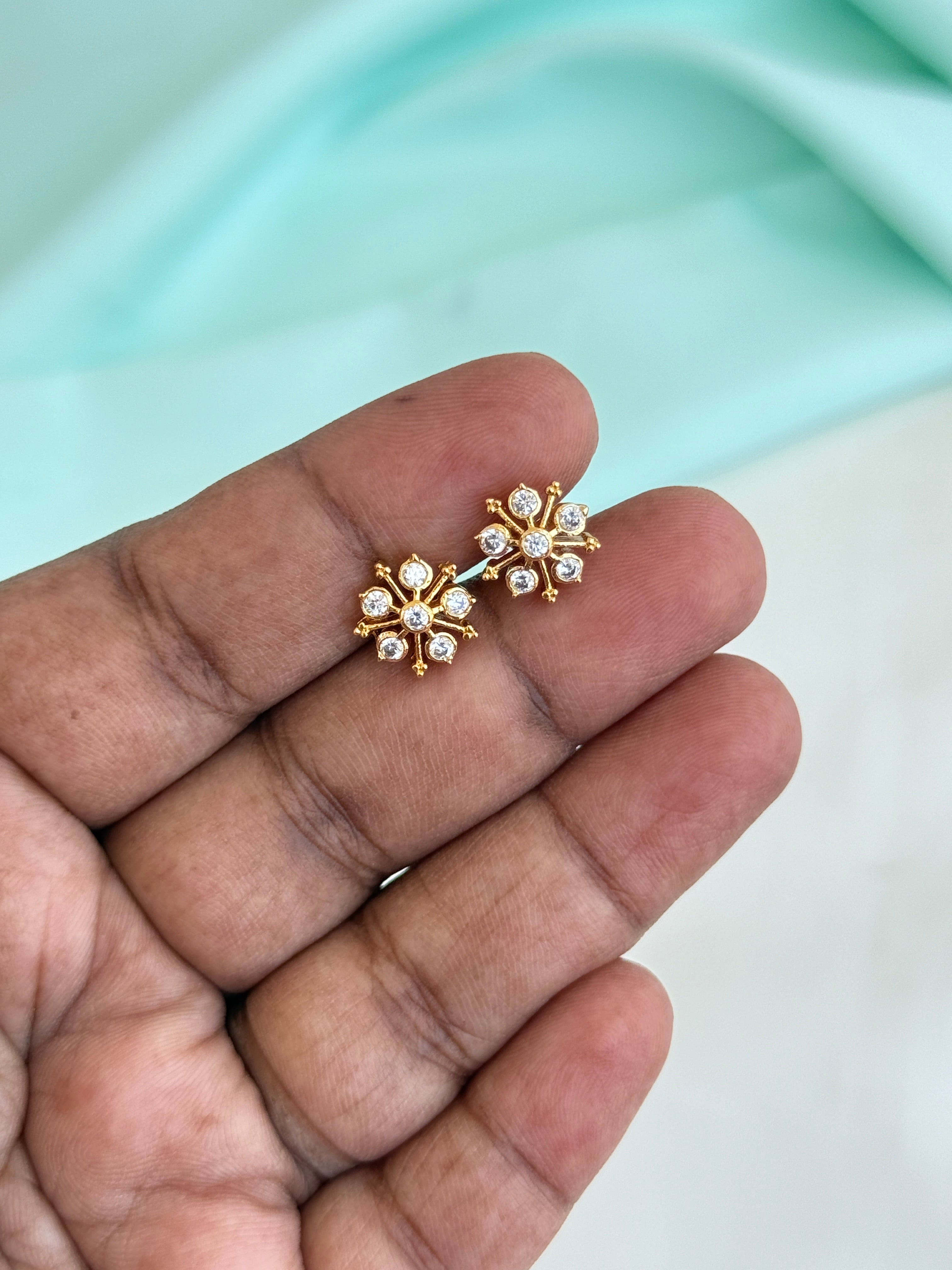 Ph522 Panchaloham small flower back screw studs