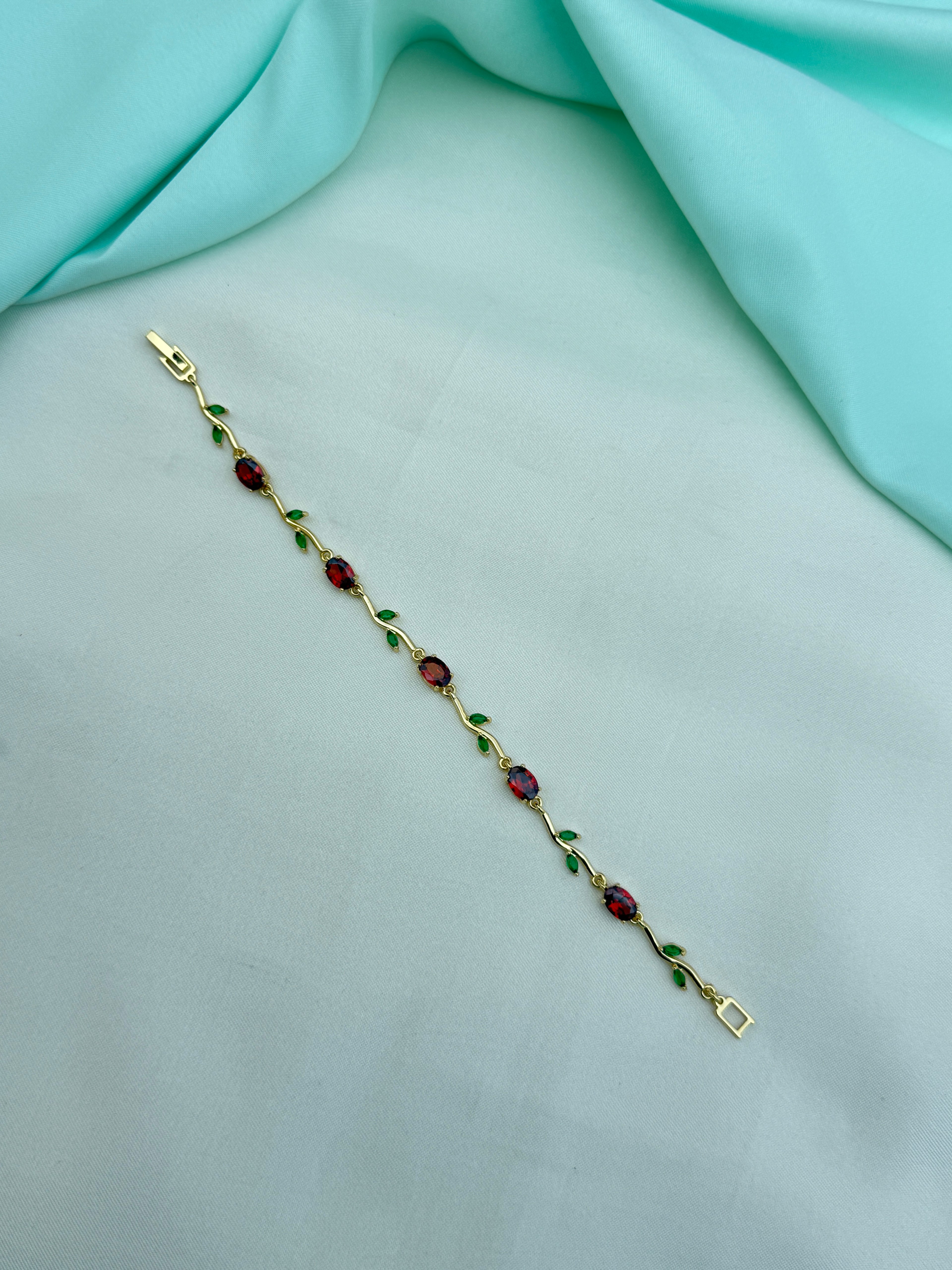 Ab551 anti tarnish tulip bracelet suits for 2-6 size