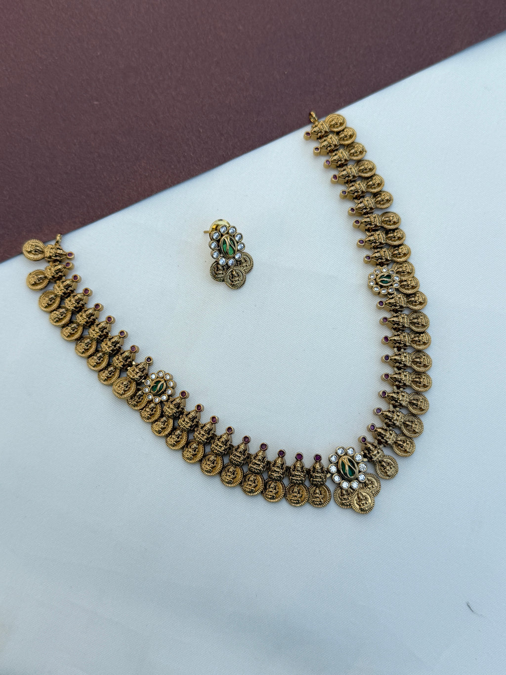 Ns700 short Lakshmi devi kasulaperu