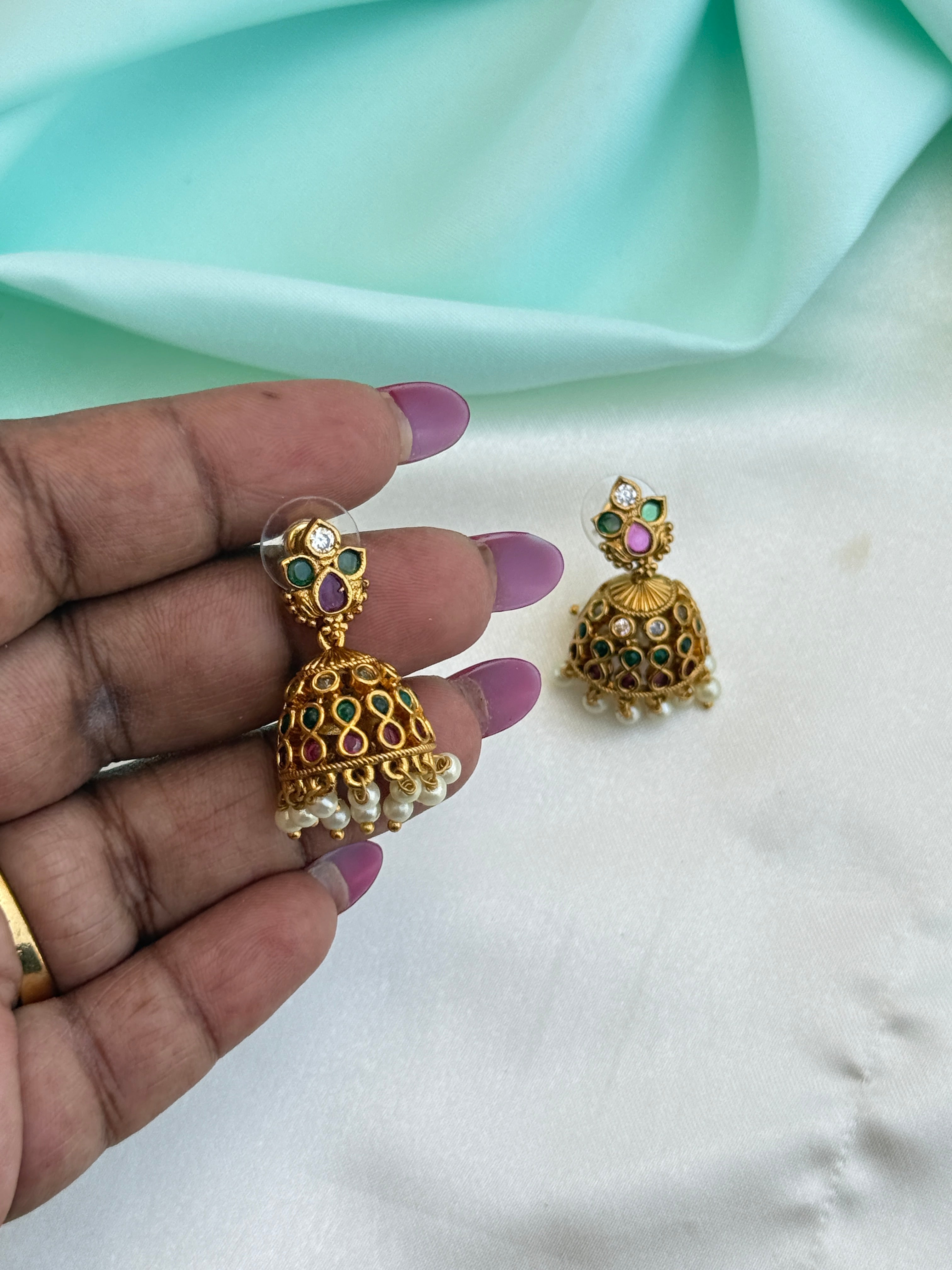 Er251 Kemp small butta earrings suits for kids and adults