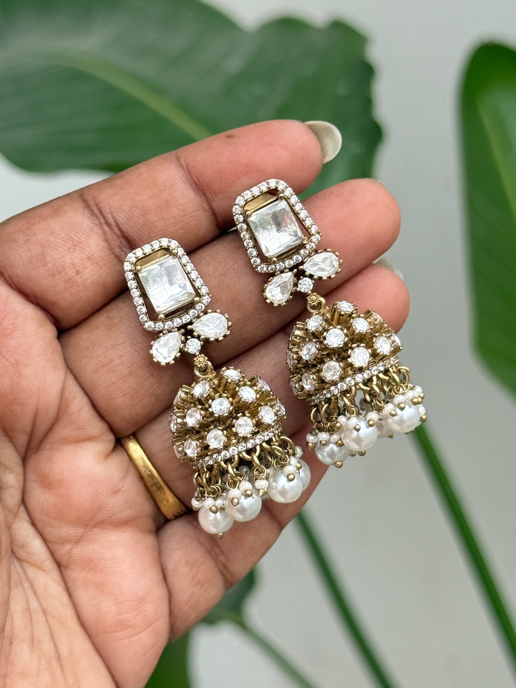 Er121 moissanite butta Earrings