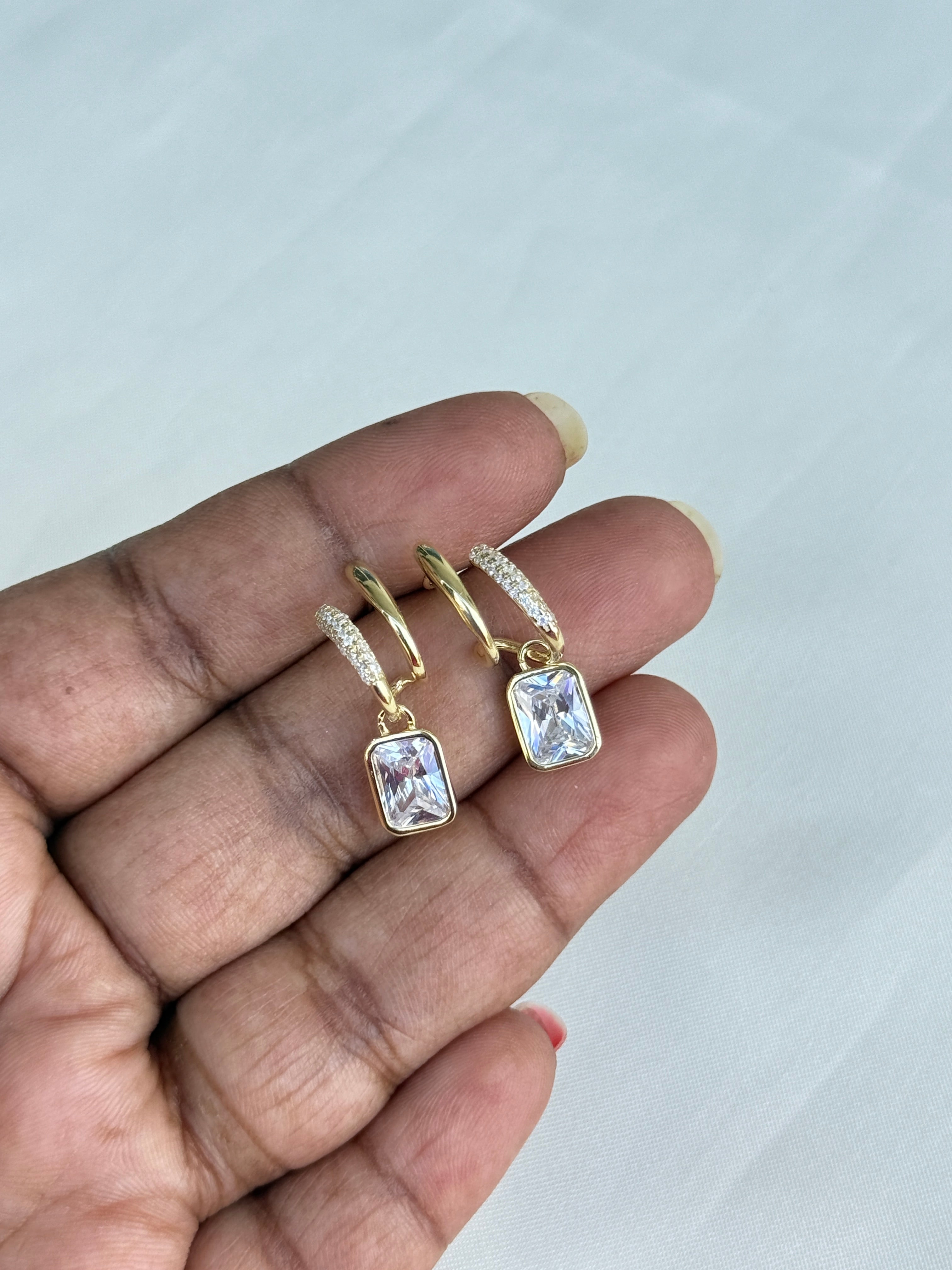 Se022 92.5 silver hallmark western earrings