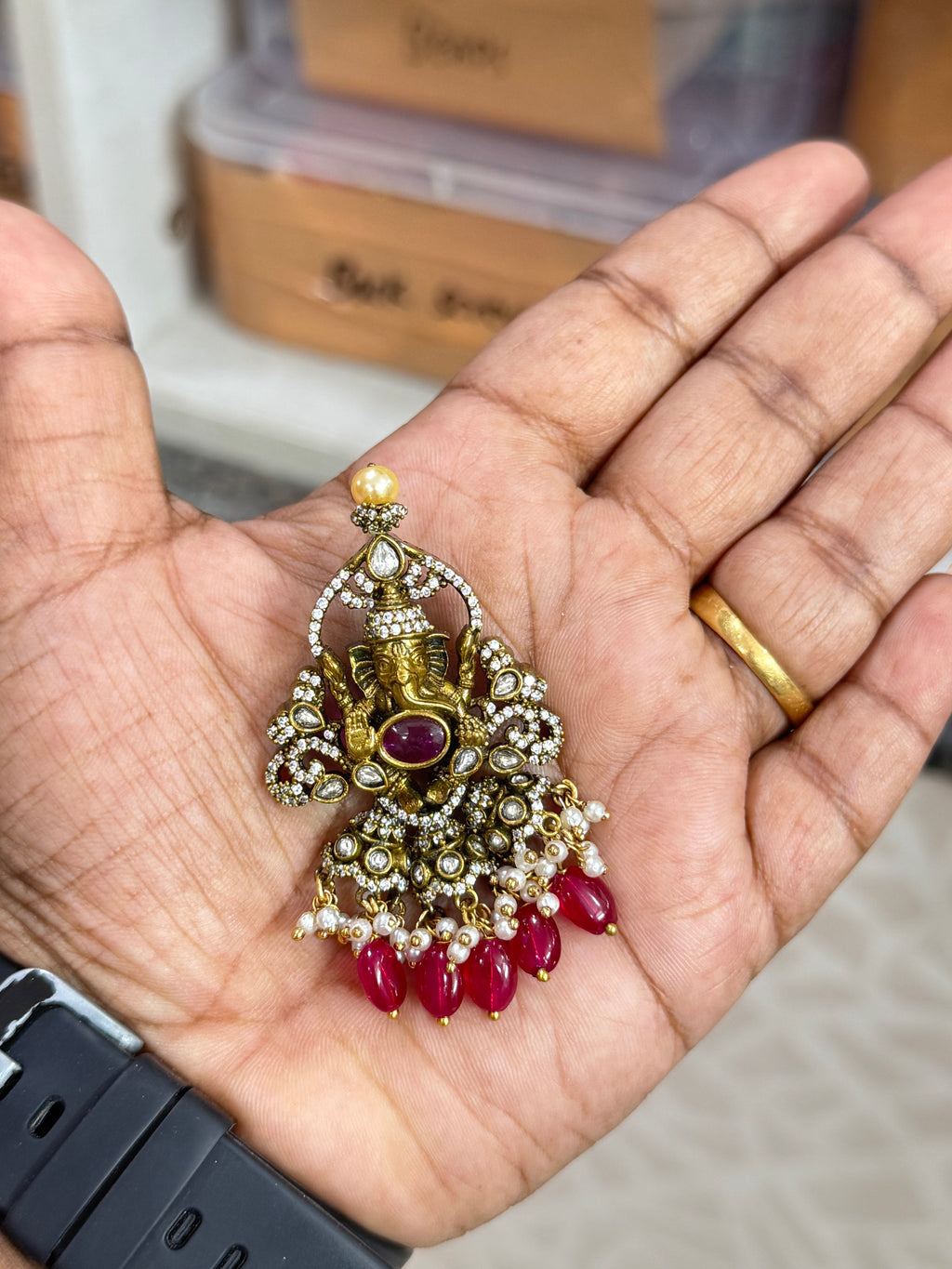 Lorg ganesha pendant with beads L002
