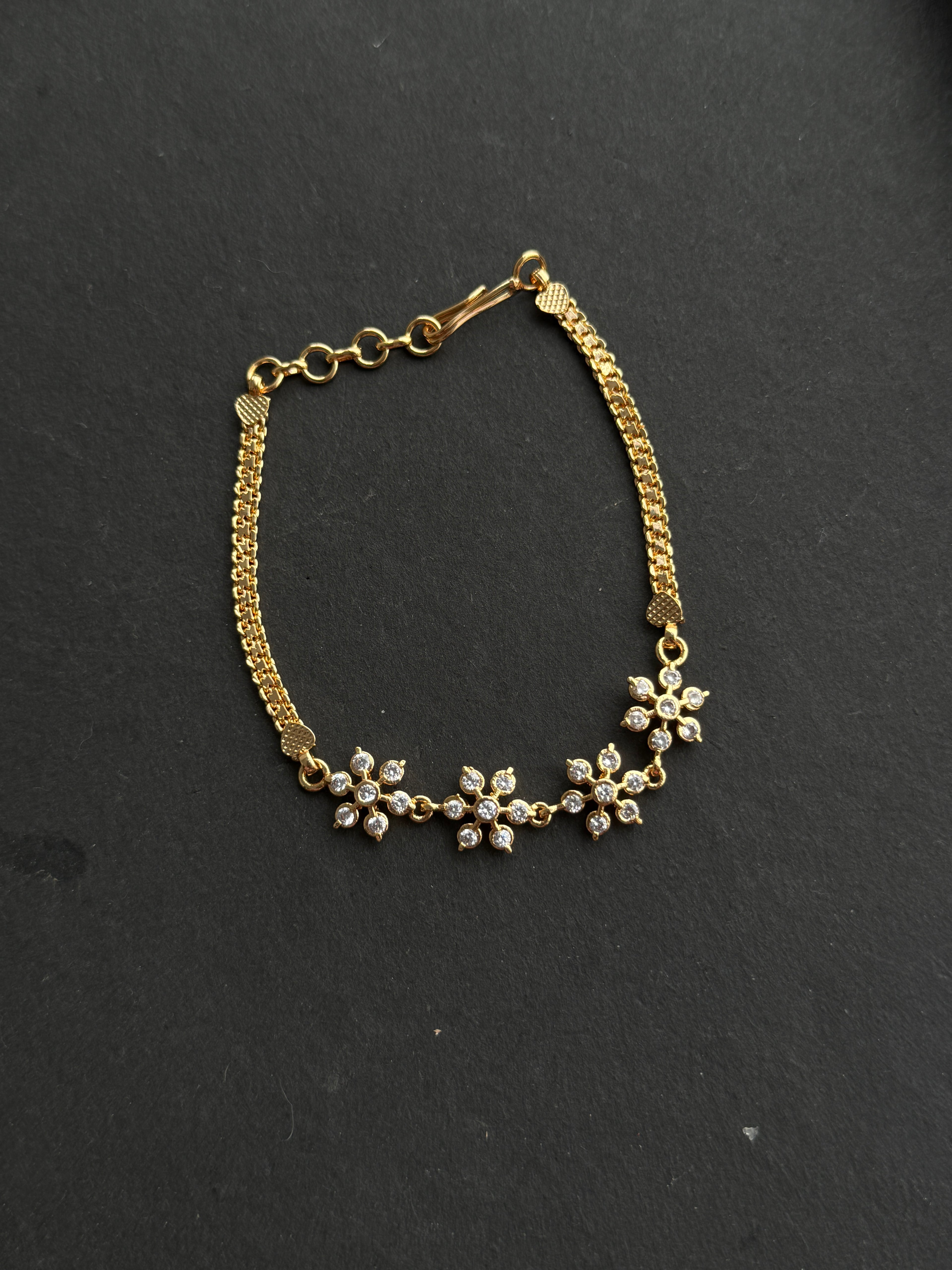 Br532 4 flowers panchaloham bracelet for 2-8&2-10 size