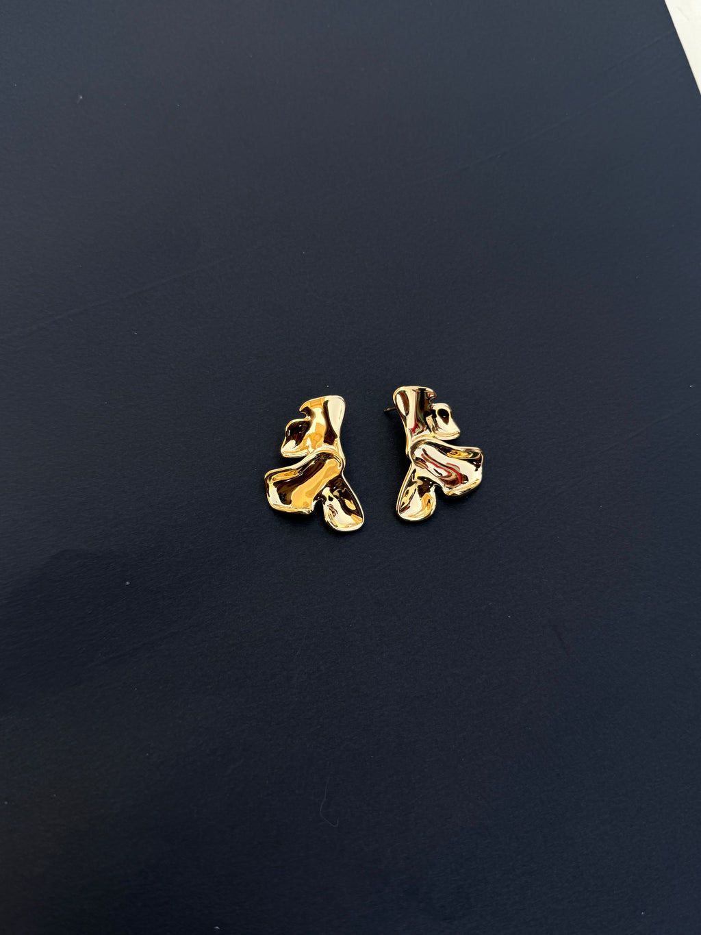 Er002 3 petals anti tarnish western earrings