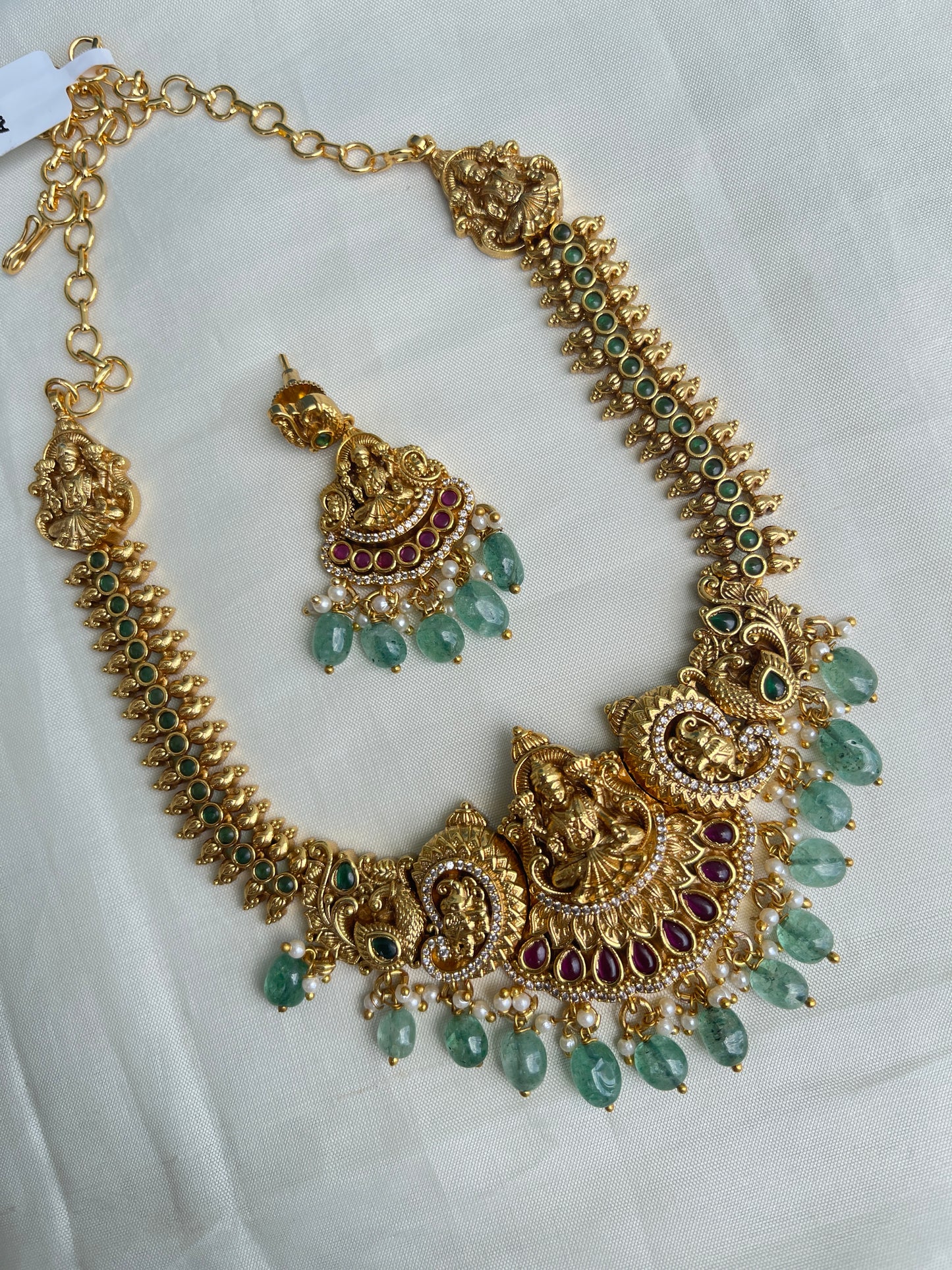 Lakshmi Devi neckset Ns1531