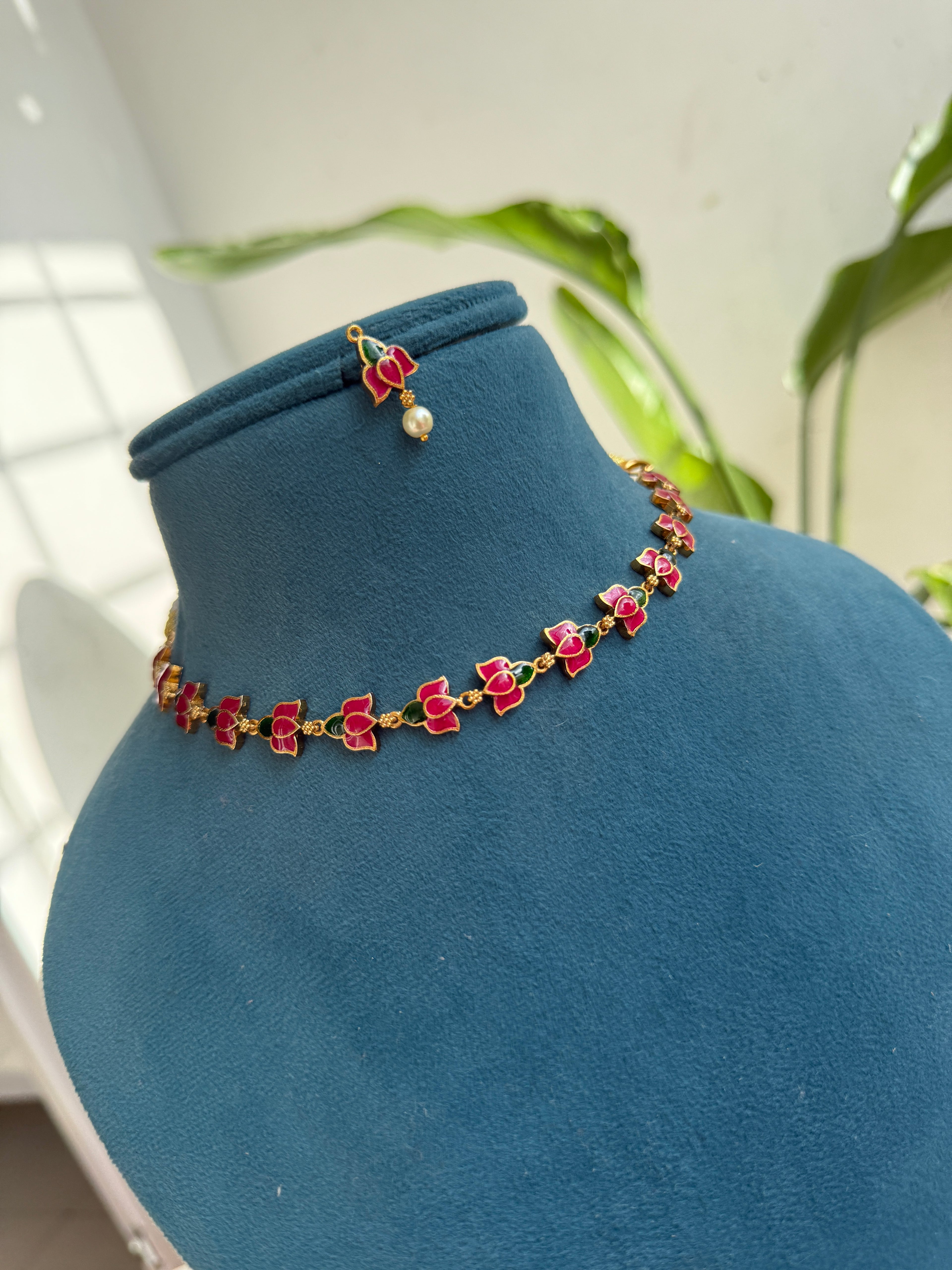 Ns466 Simple lotus neckset