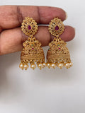 Screw back butta earrings
