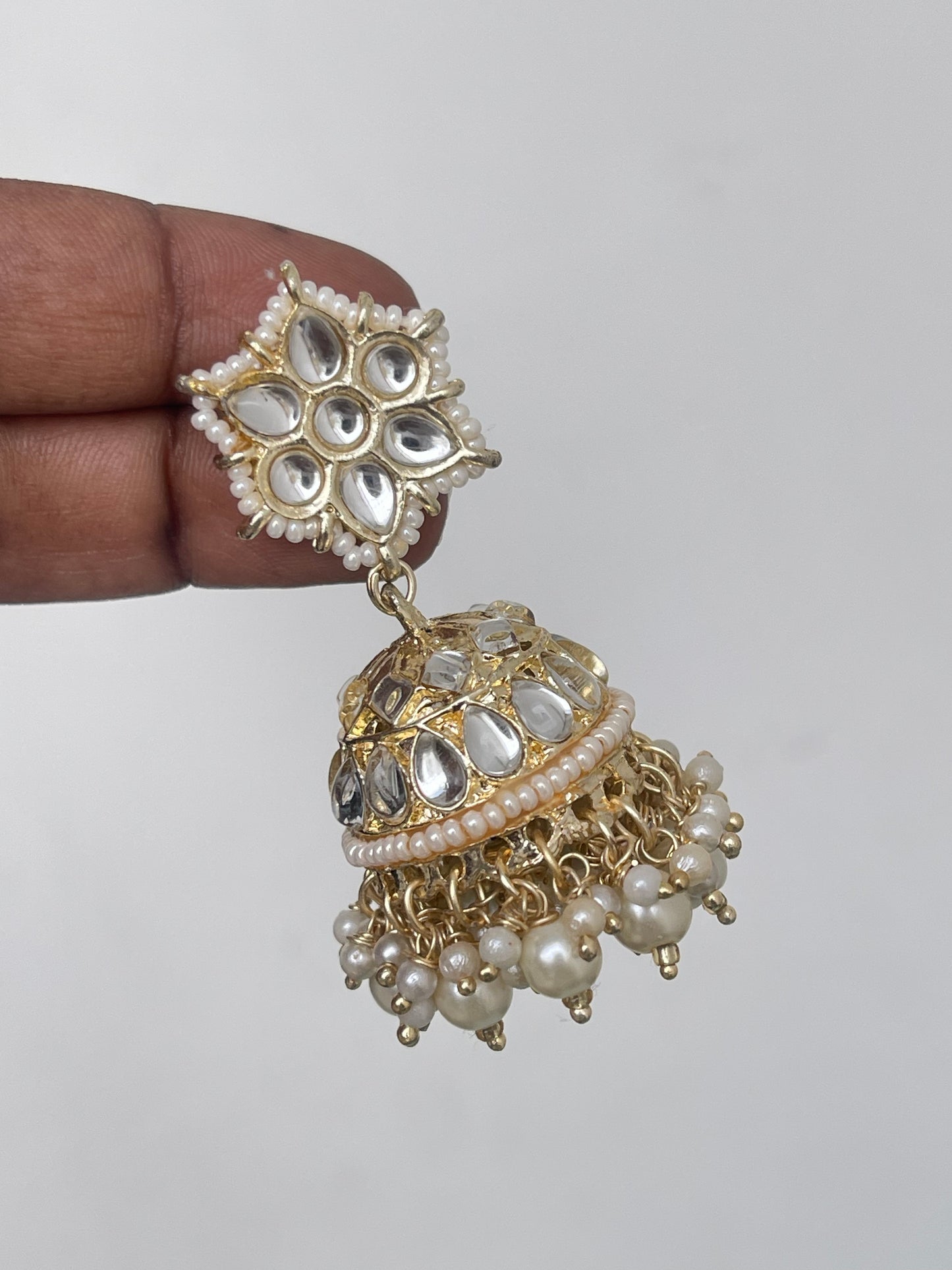 Kundan gold butta Earrings