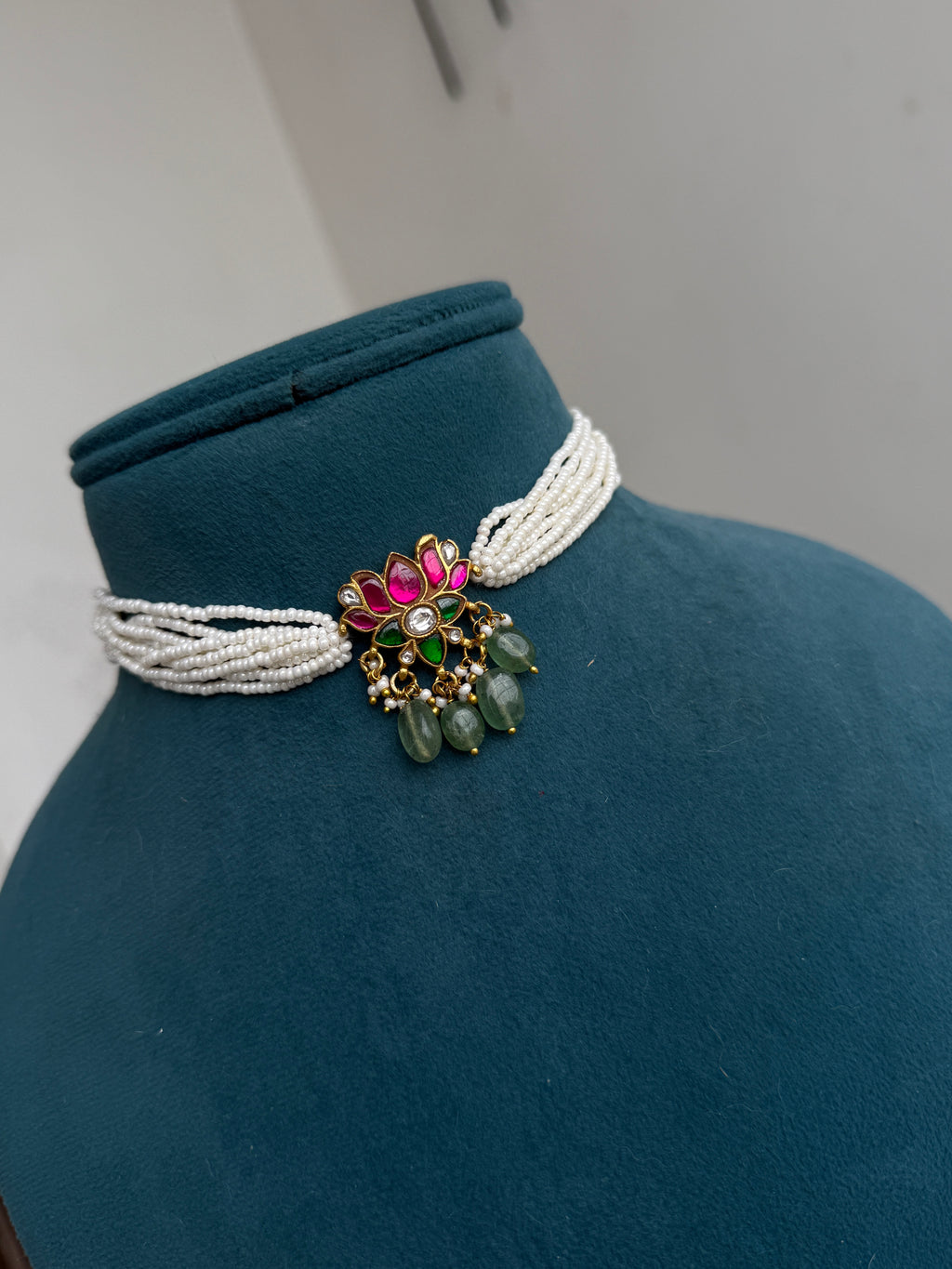 Ch016 jadau kundan pearl chocker