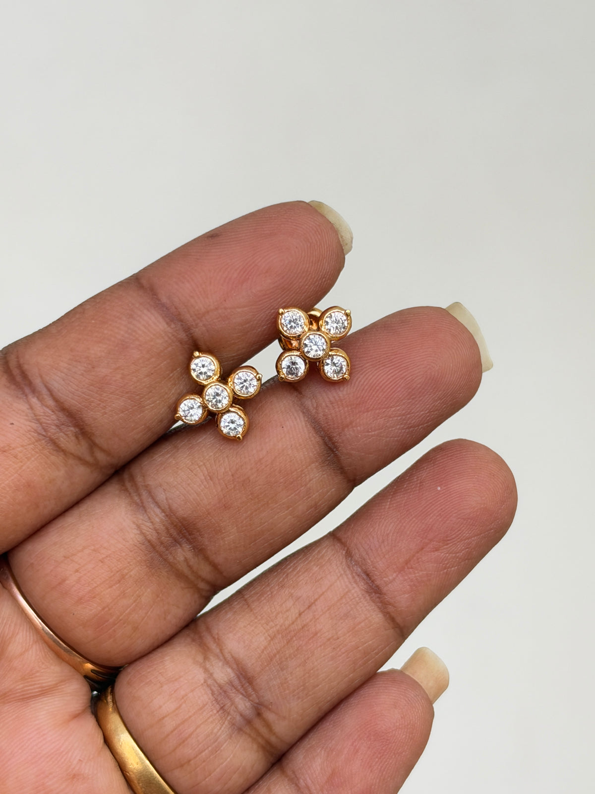 Ph902 panchaloham 5stones back screw studs