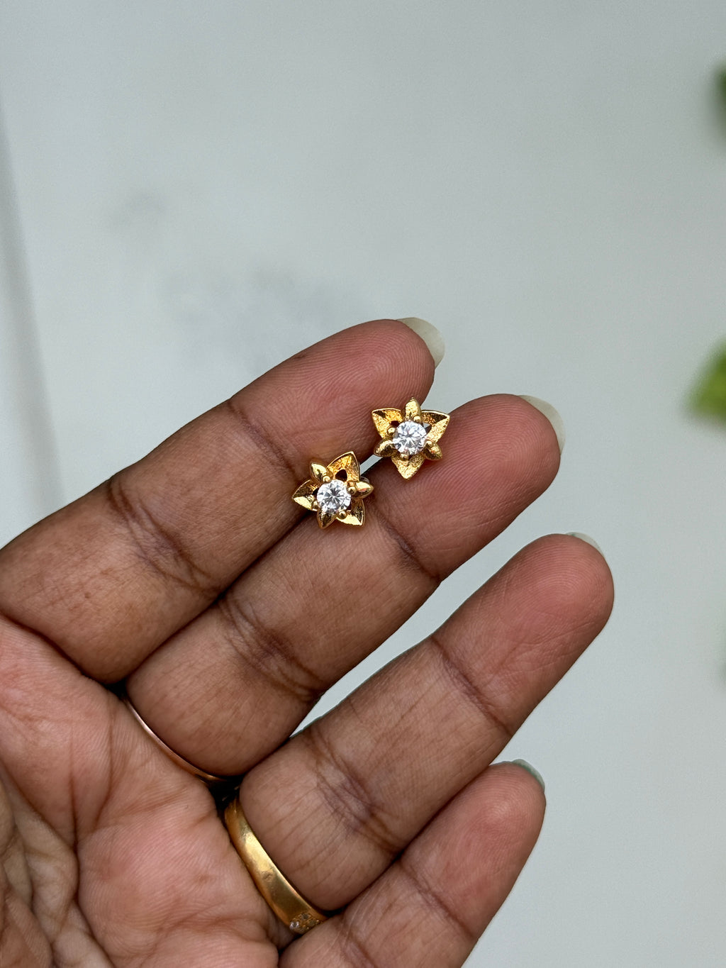 Ph603 Panchaloham back screw studs