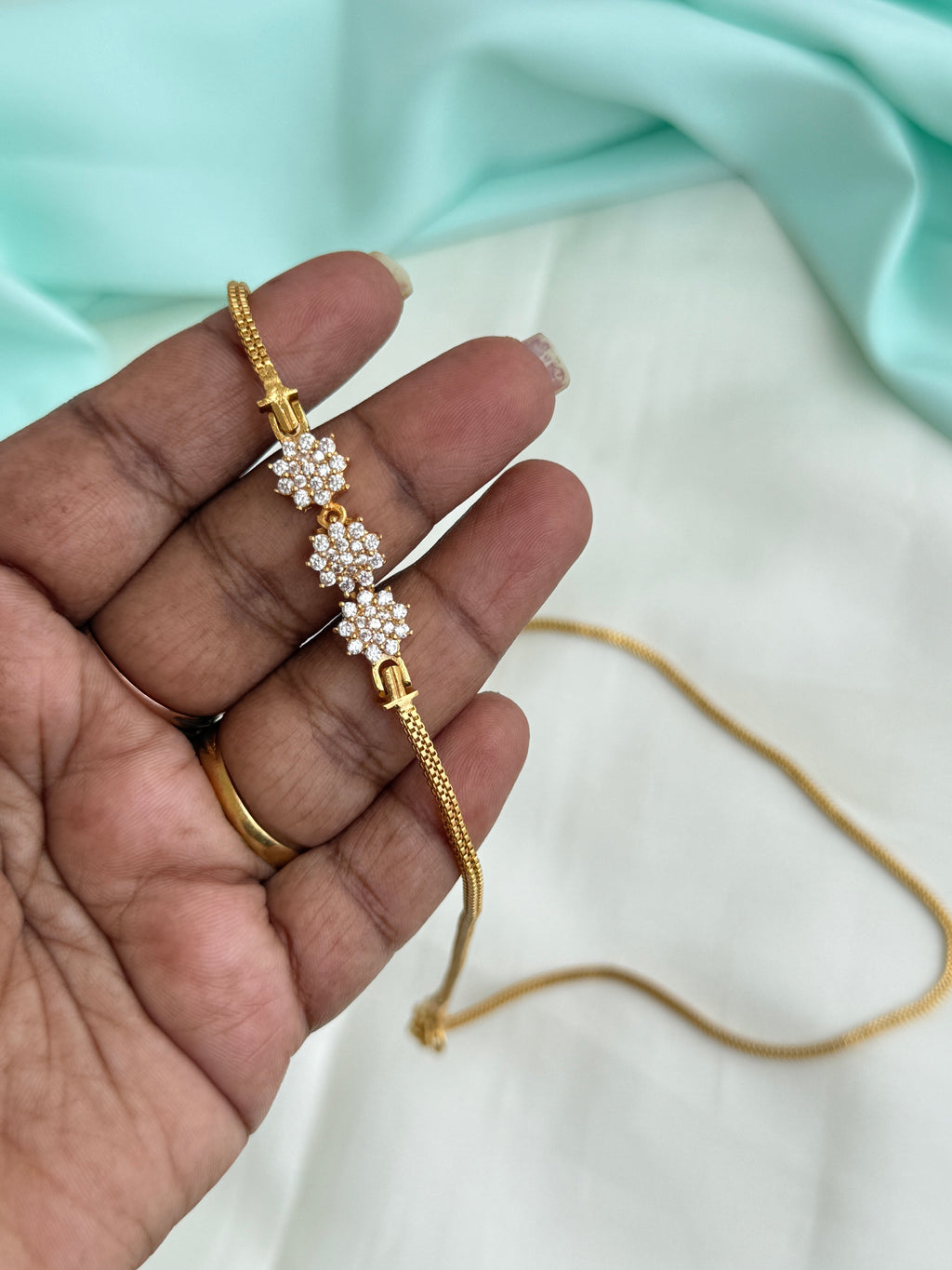 Ph417 panchaloham polished 3 flowers 24 1/2 inches thali chains