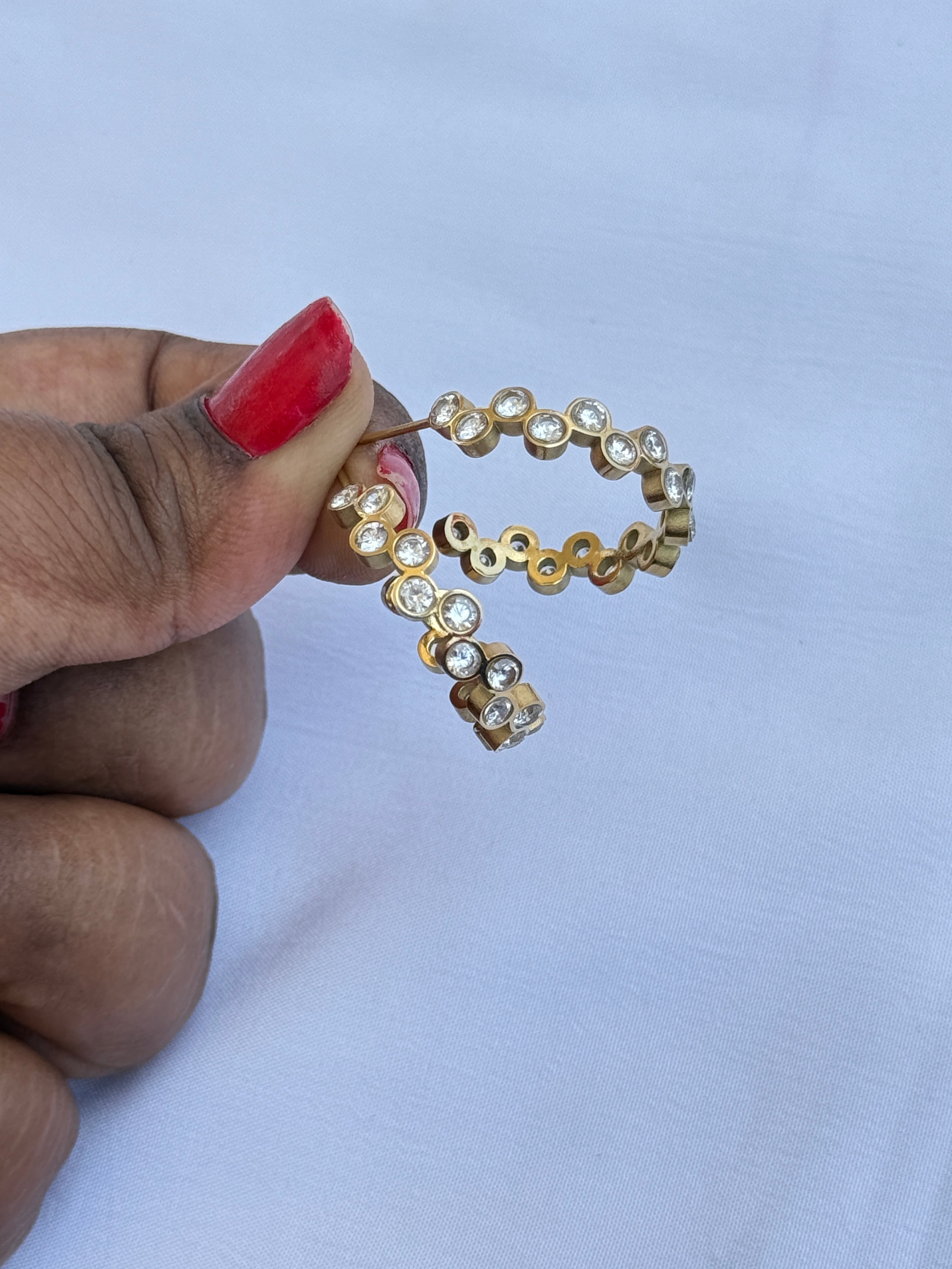 Er033 white stone Anti tarnish hoops