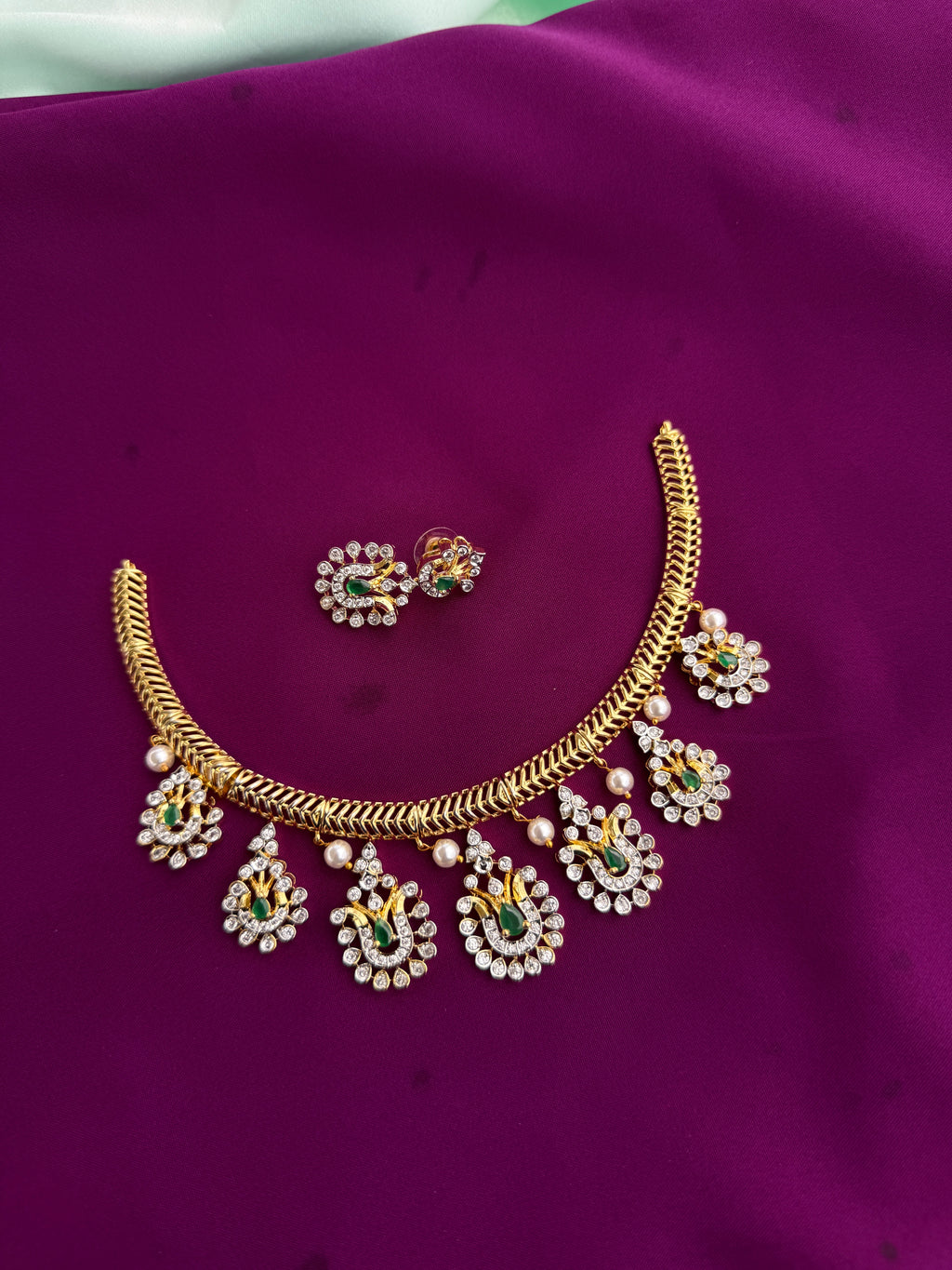 Kante short neckset with multi pendant with earrings ns304