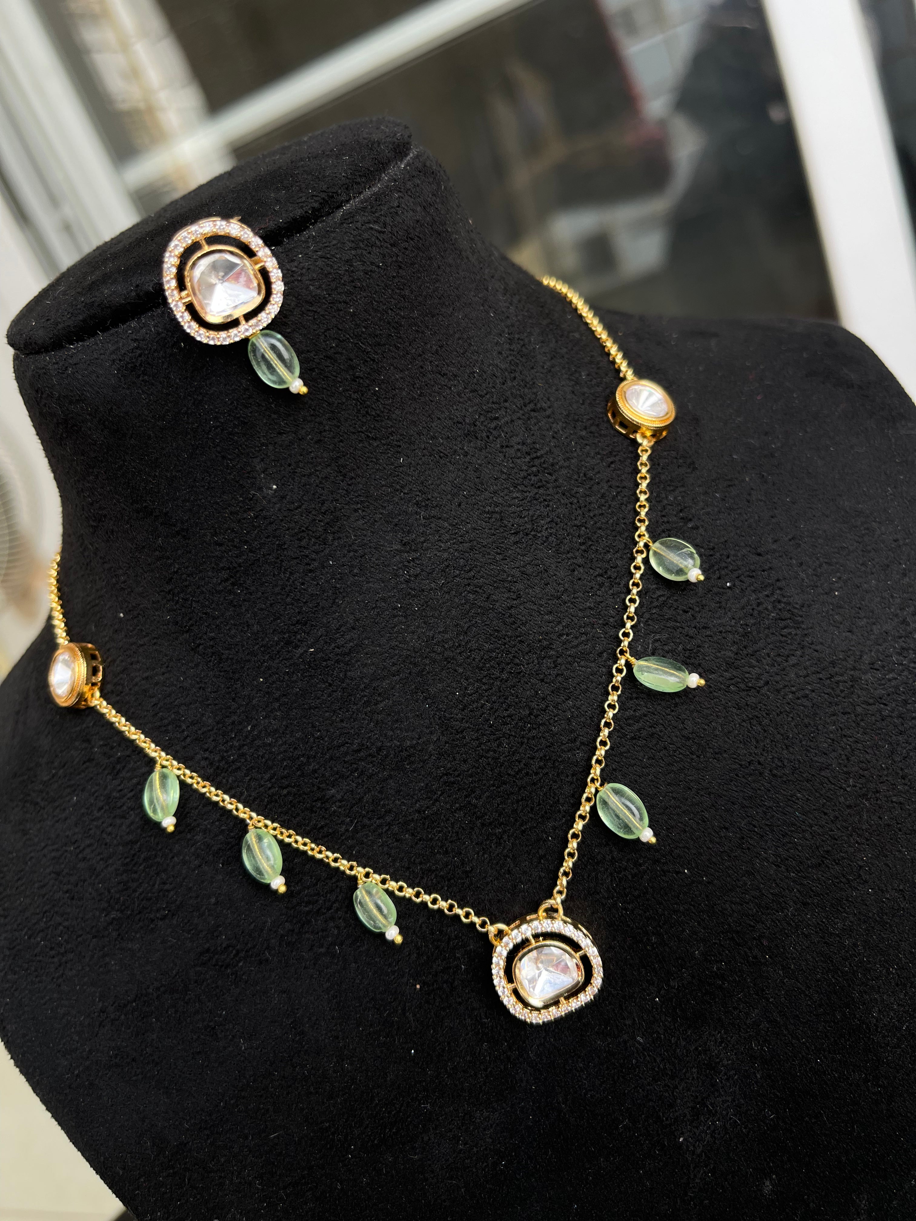 Kundan pendent and beads pc011