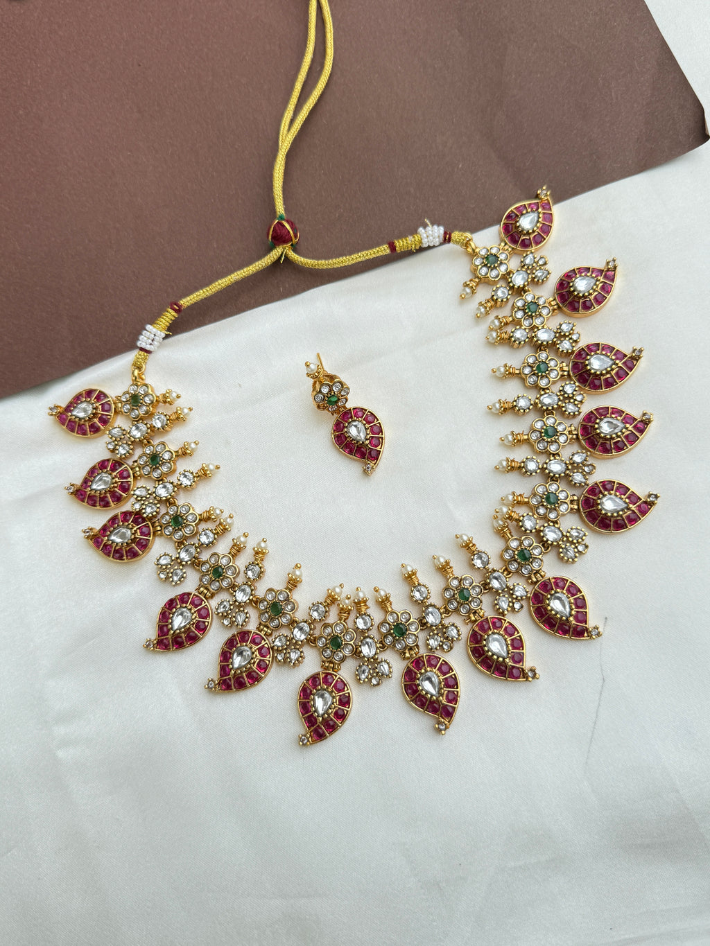 Ns534 mango neckset with moissanite