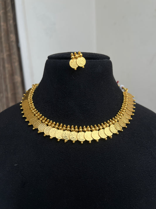 Lakshmi Devi kasulaperu short neckset