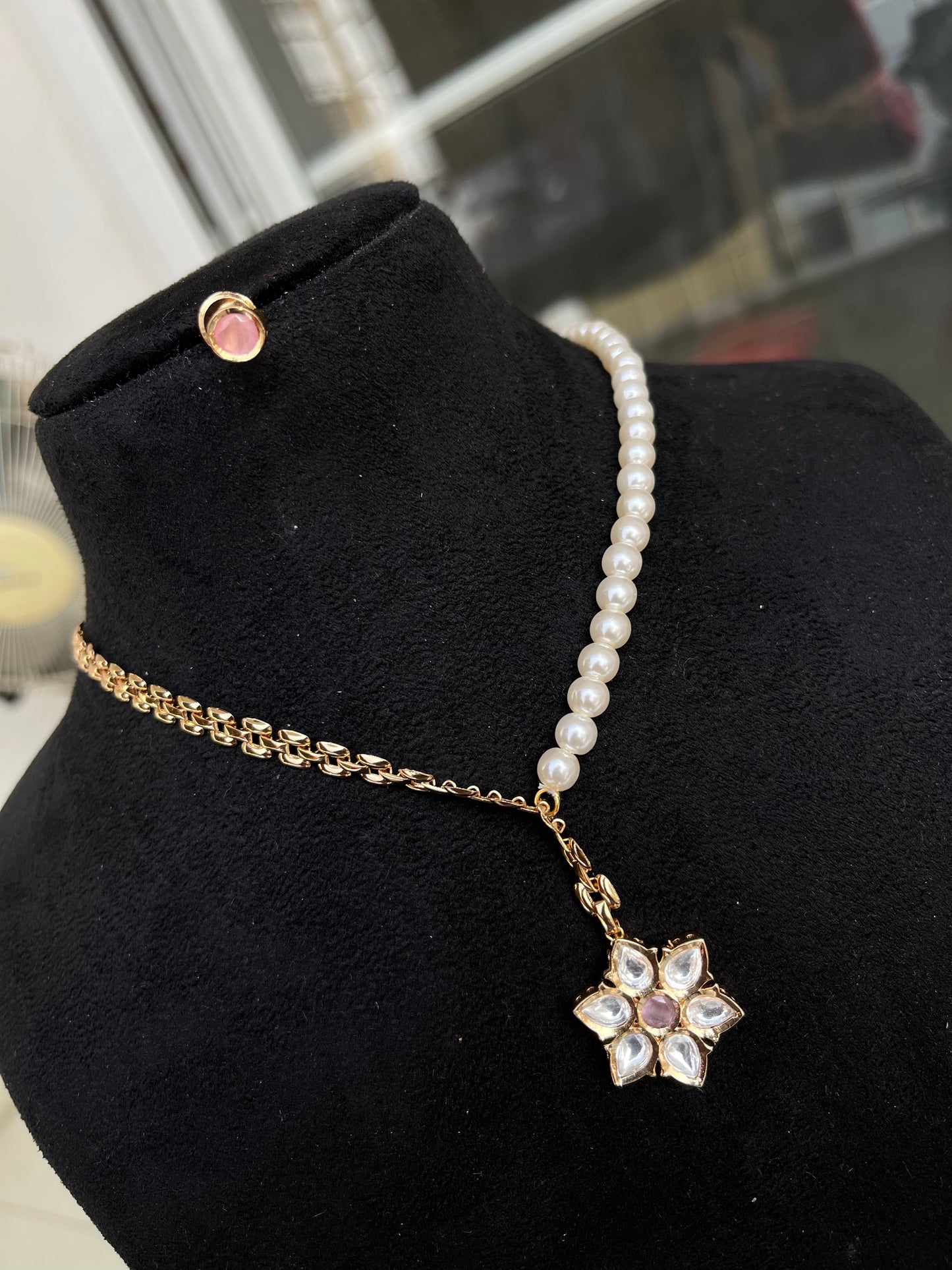 Western pearl neckline