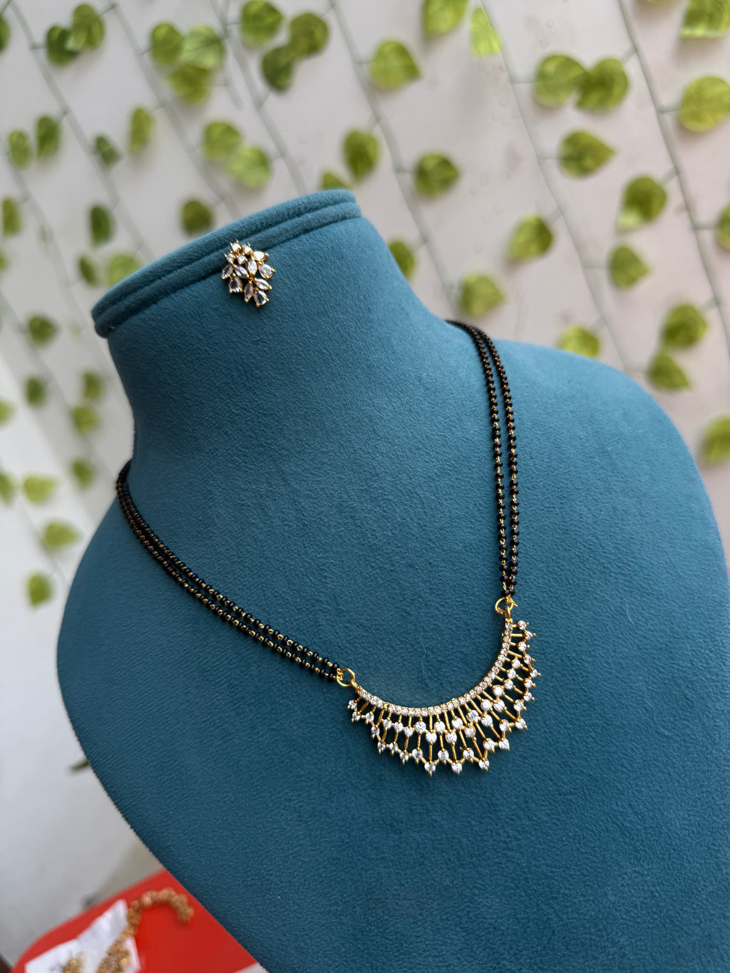 Bb224 2 layers 20 inches black beads with studs