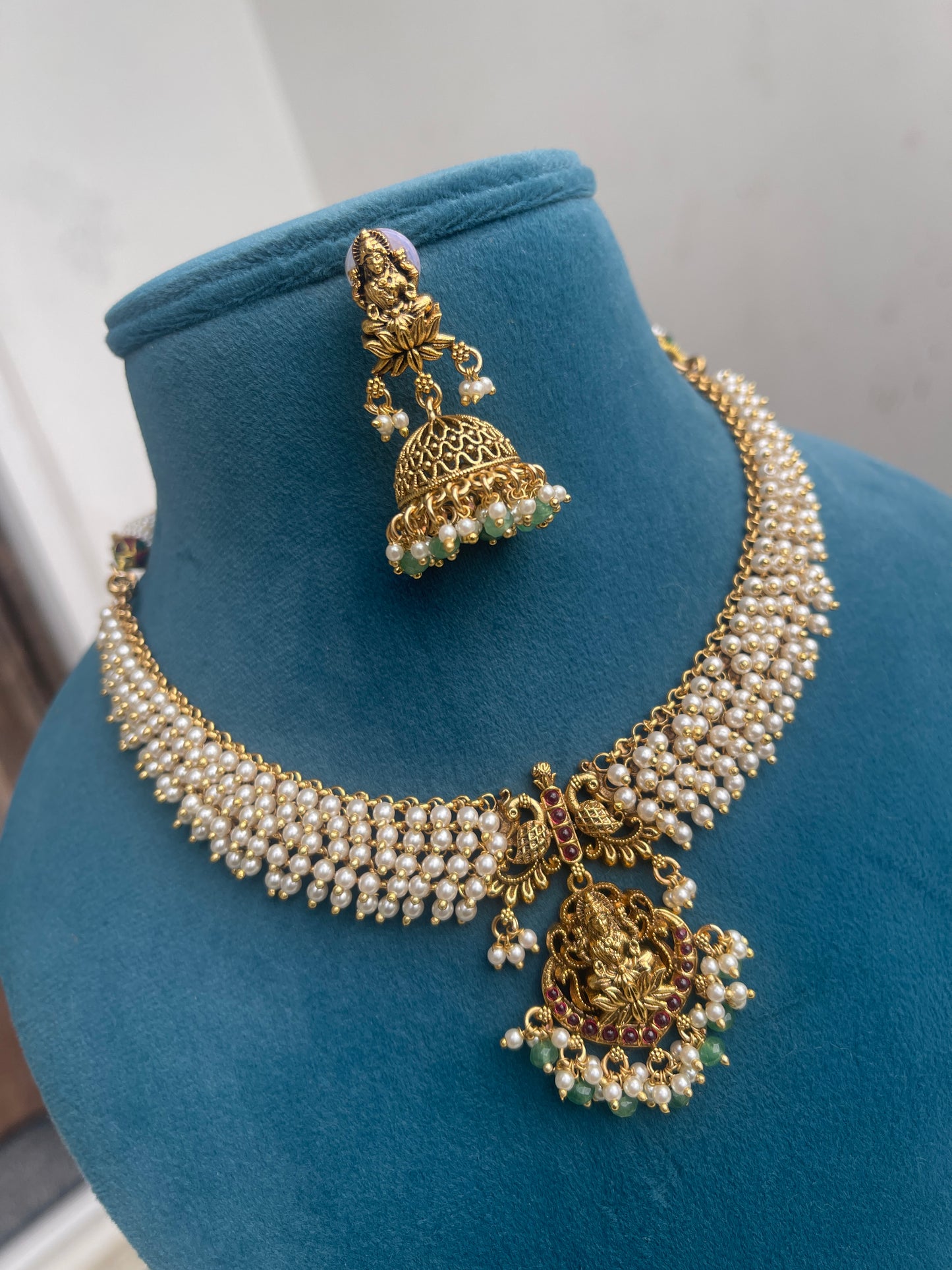 Ns1524 pearl kemp lakshmidevi neckset