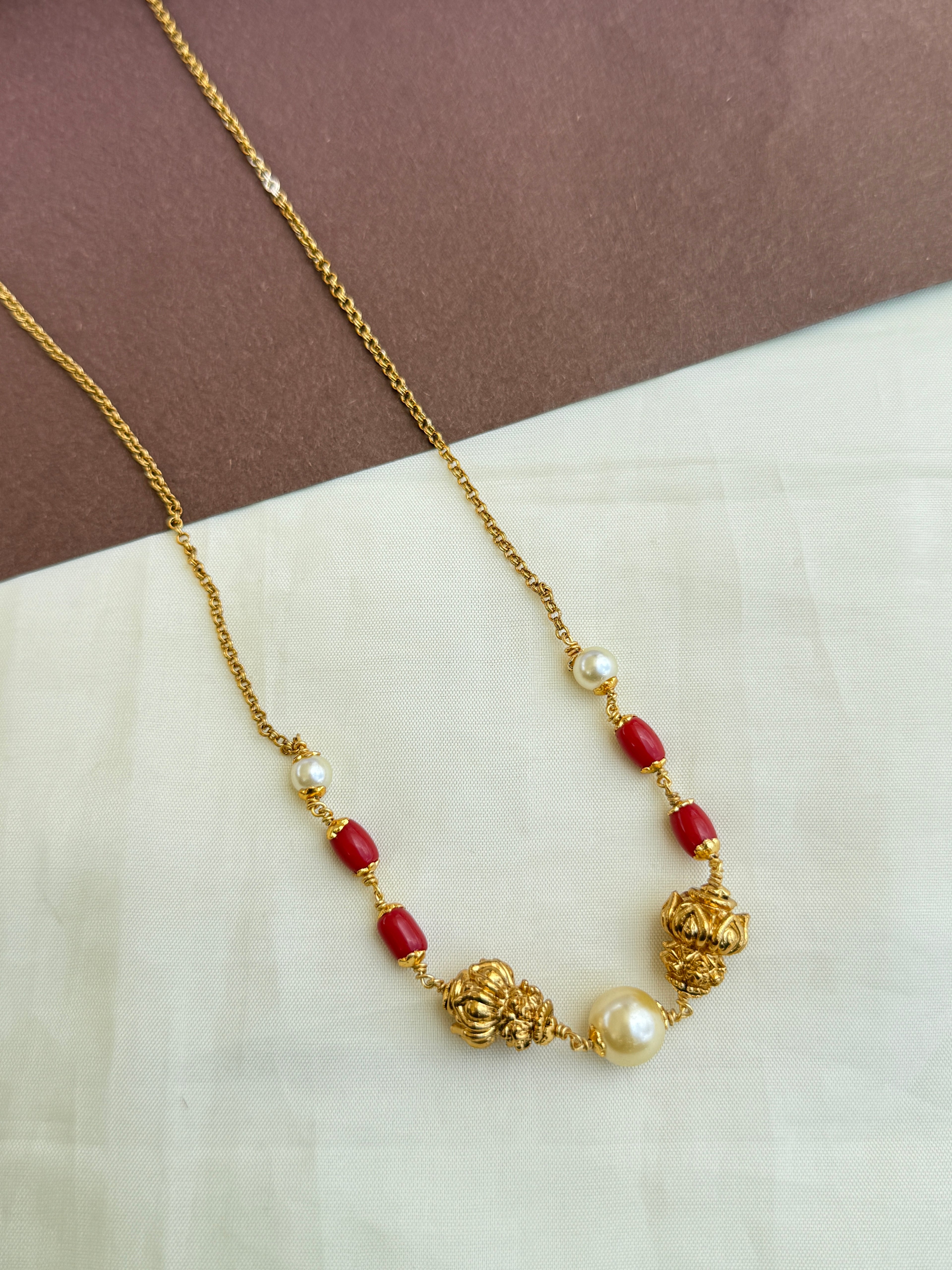 Bb0003 corals gold flower beads chain