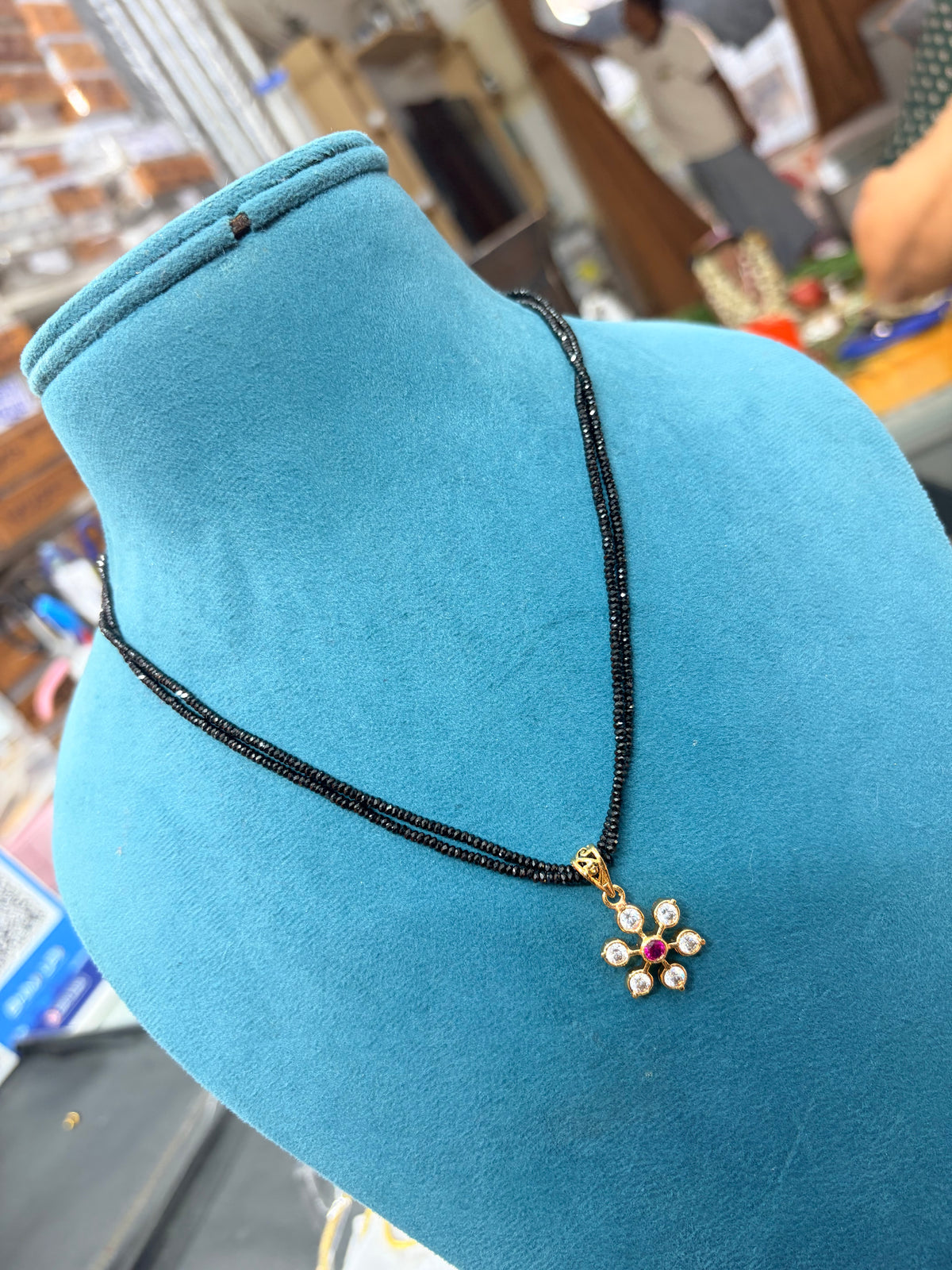 Unique 2 layers 18 inches with Panchaloham pendant crystal black beads bb351