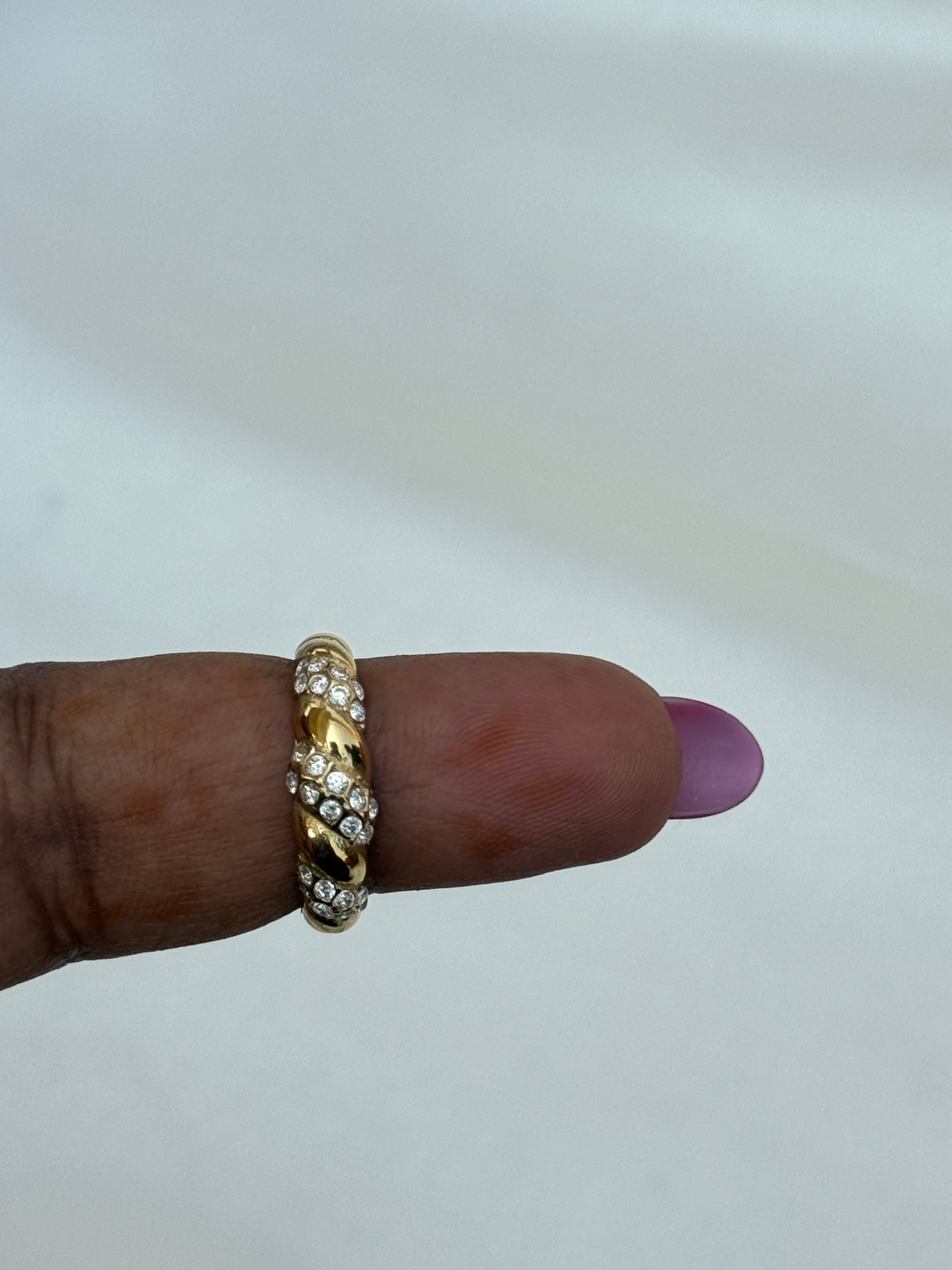 Rg048 anti tarnish white stone ring