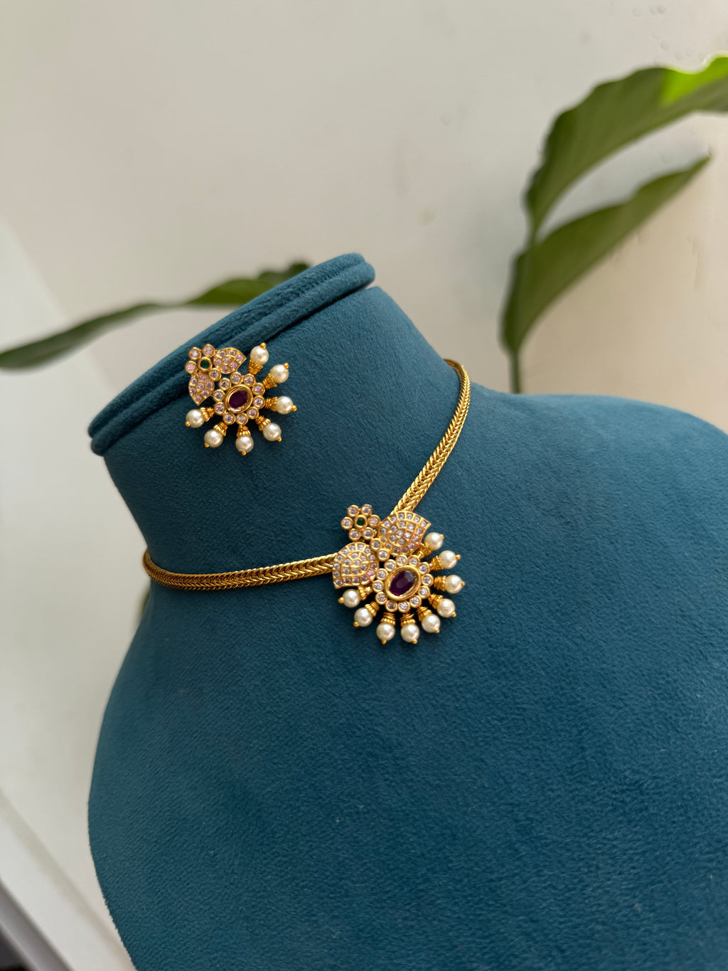 Ns458 Naan thread with pearl pendant