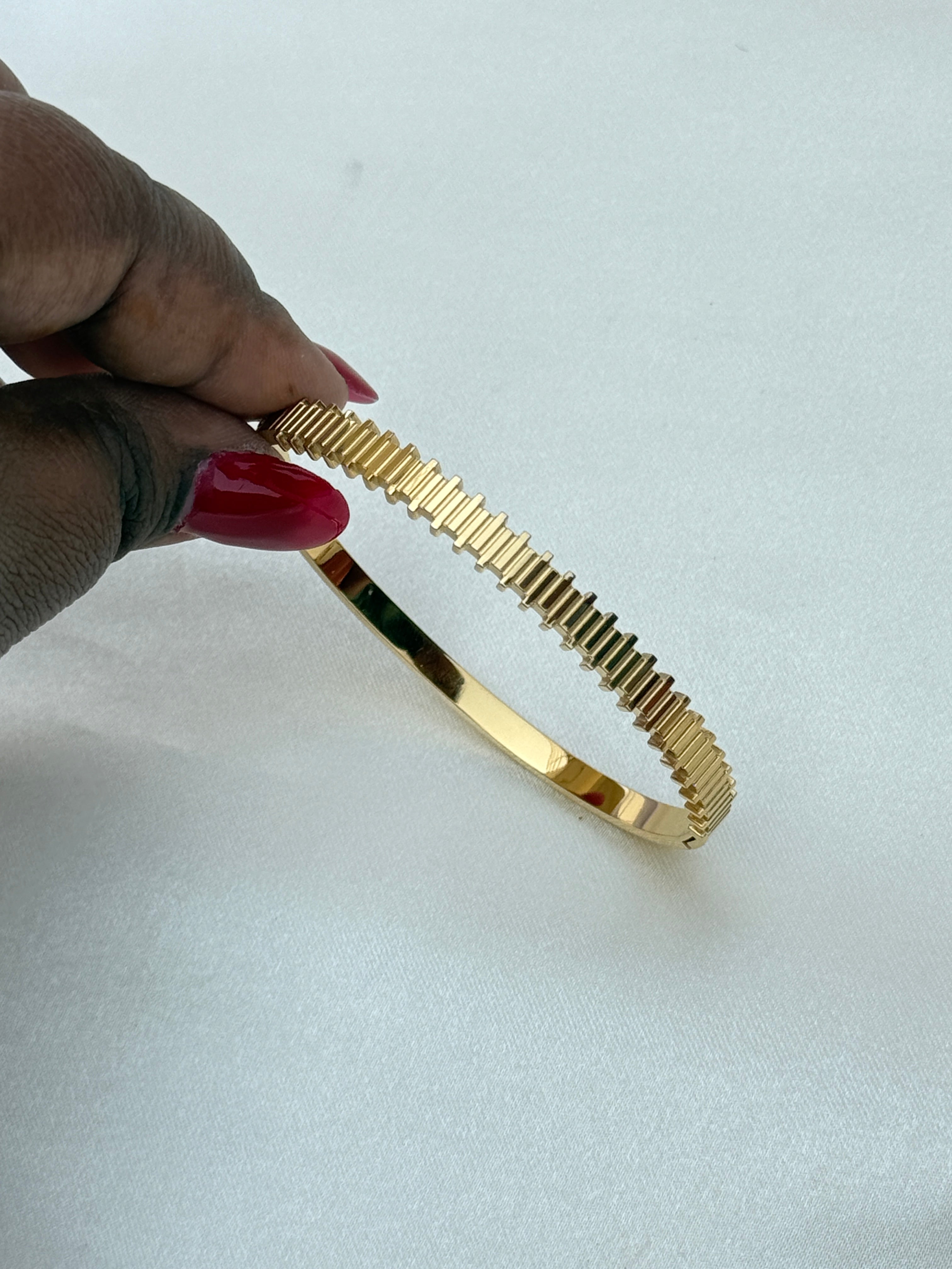 Ab082 anti tarnish openable plain kada bracelet