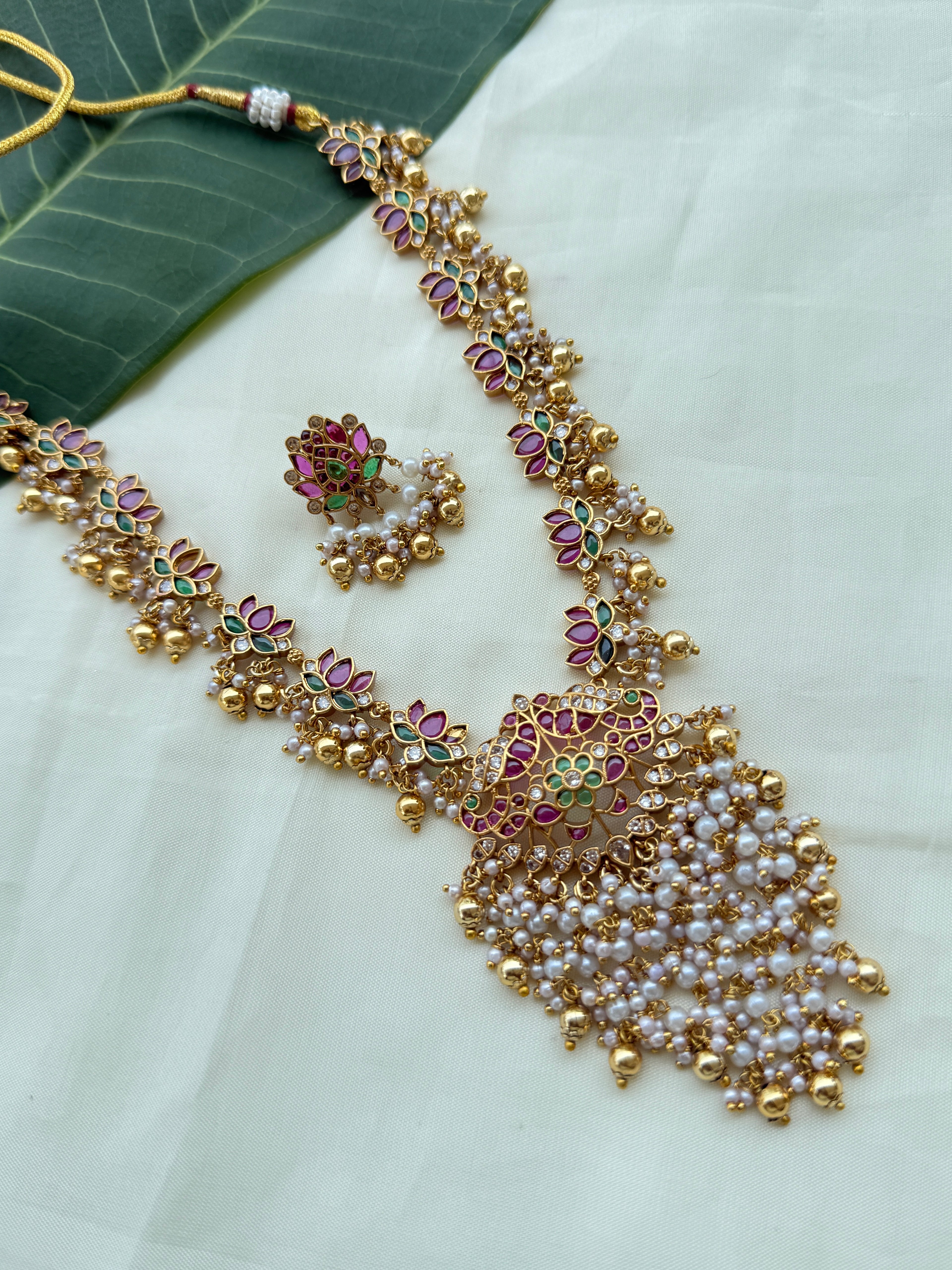 Ns210 kemp pearl neckset