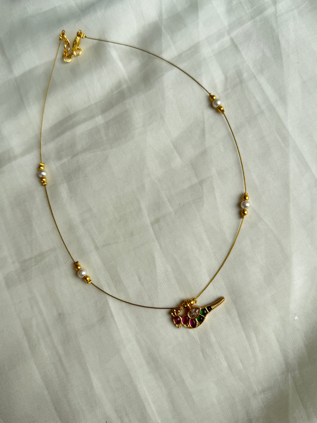Invisible parrot Kemp neckpiece ns0045