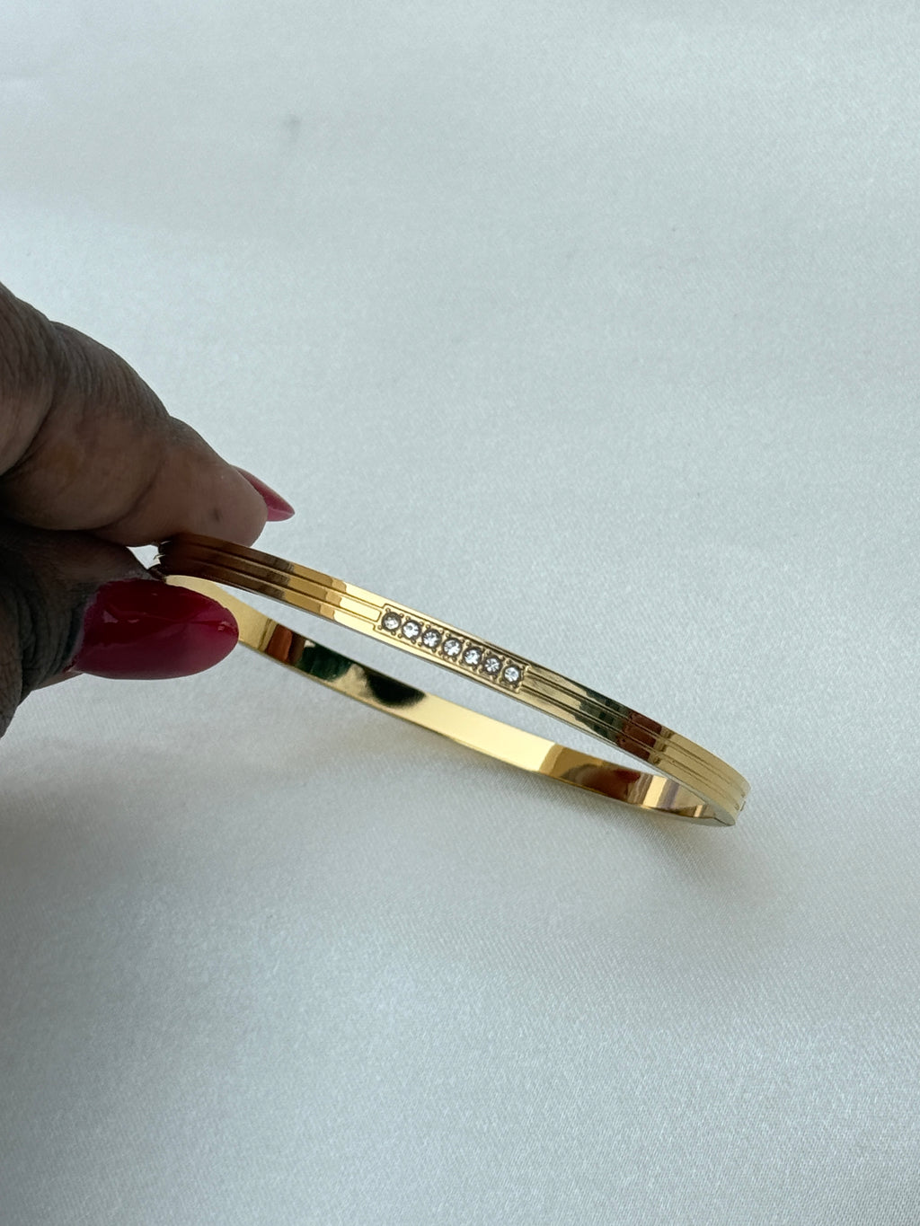 Ab078 anti tarnish openable 7 stones bracelet