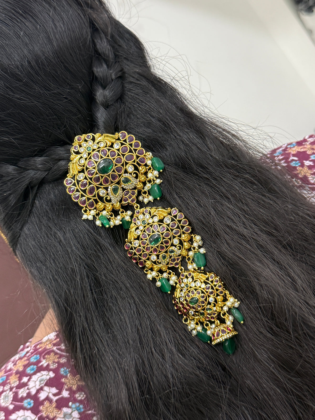 Kemp stones 4 steps green beads with pearl butta jada Billa jd023