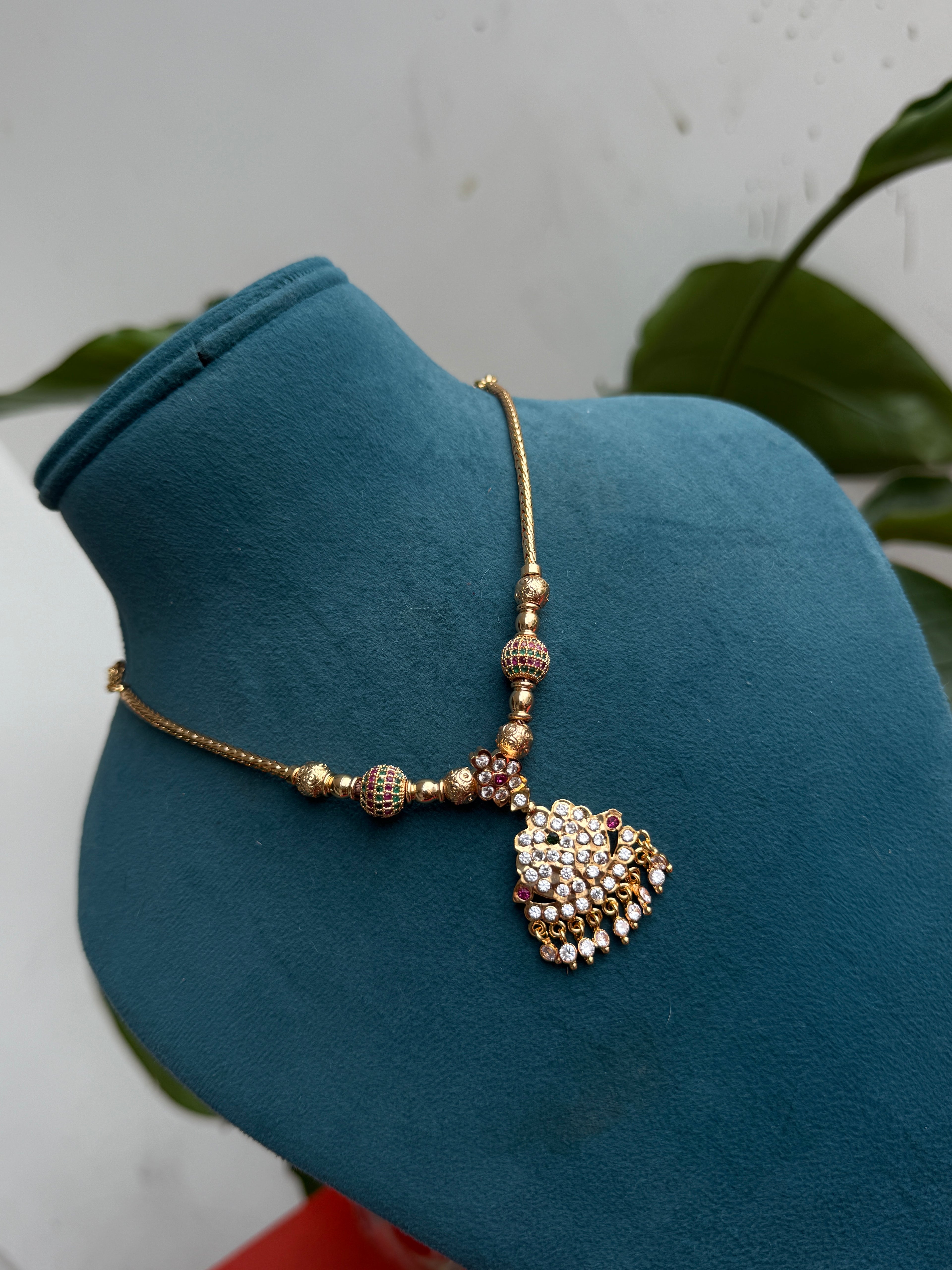 Ph073 panchaloham gold and multi ball neckset